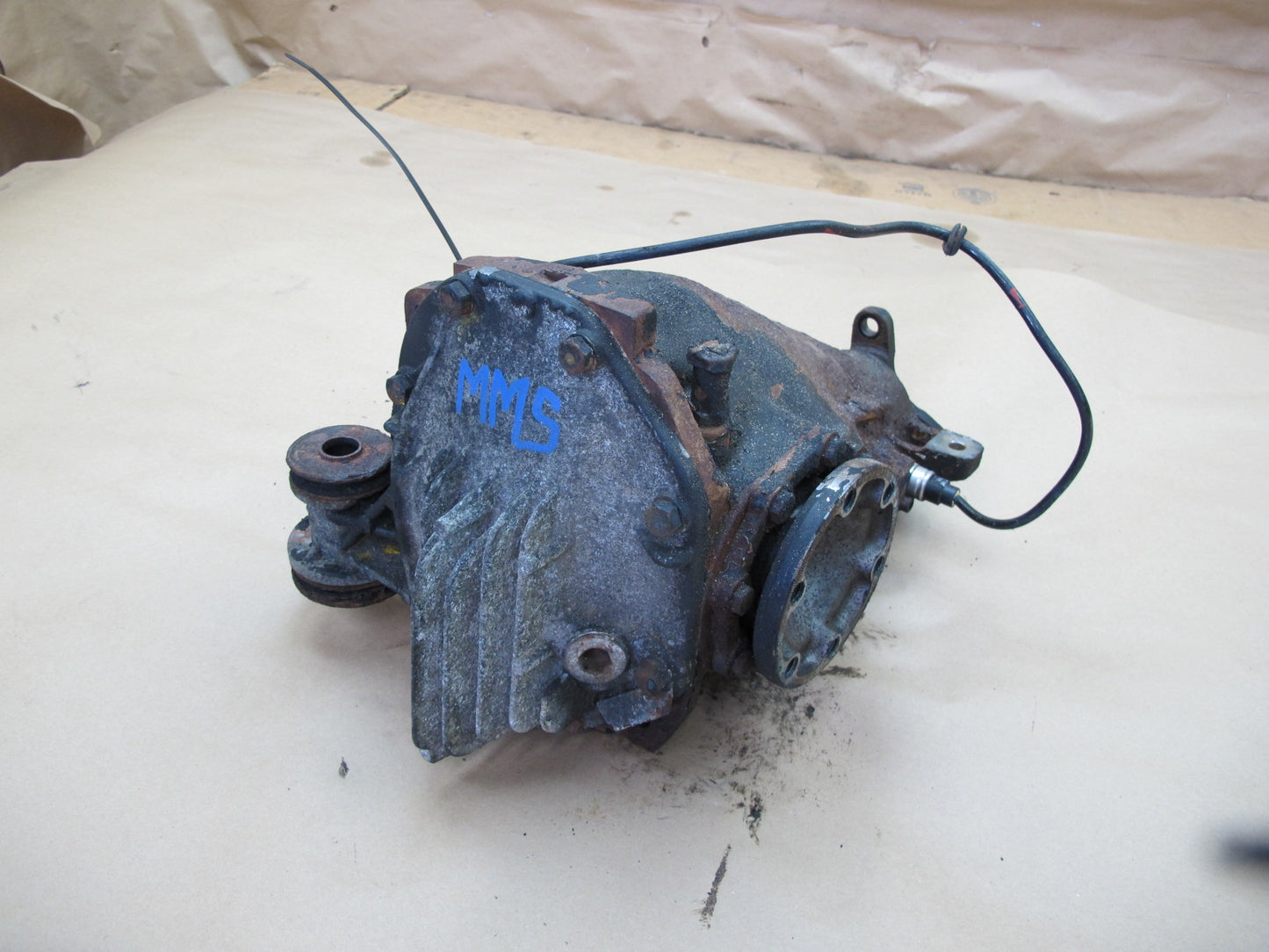 86-91 Mercedes W126 560SEL Rear Differential Carrier 2.47 Ratio OEM