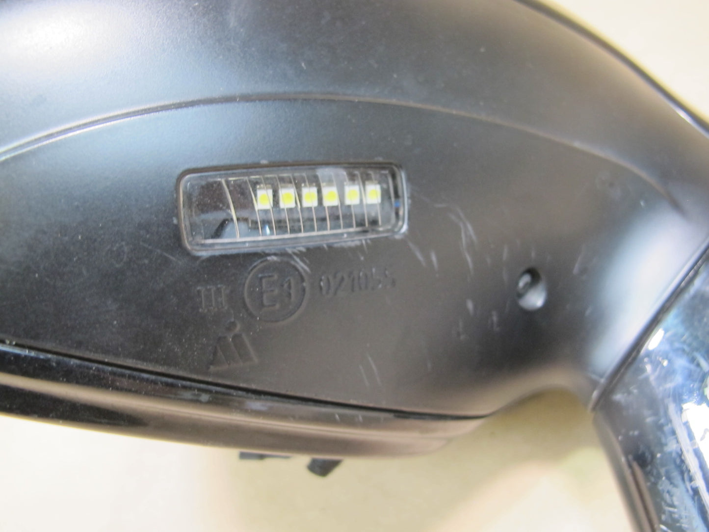 2010-2013 Porsche Panamera 970 Front Right Door Side View Exterior Mirror Black