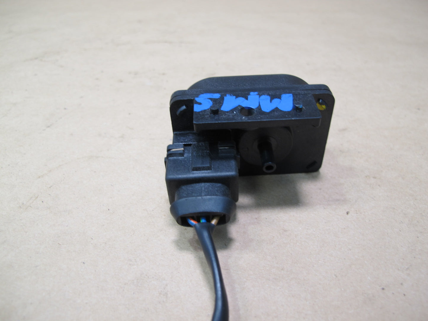 86-91 Mercedes W126 Altitude MAP Pressure Sensor 0065425017 OEM