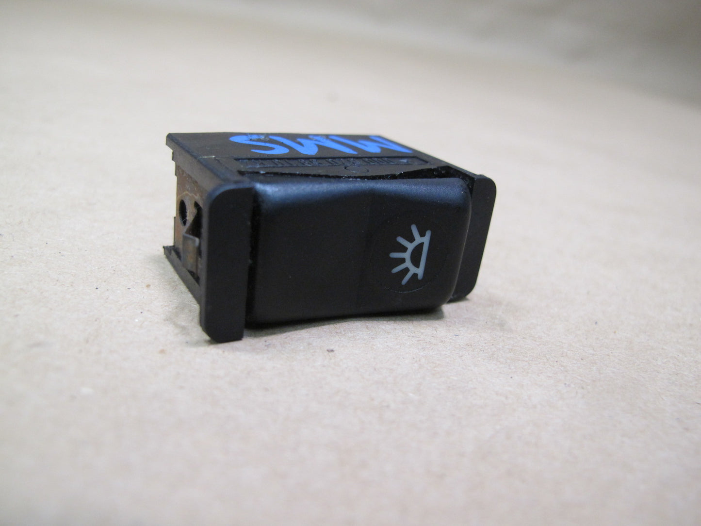 86-91 Mercedes W126 Interior Light Lamp Button Switch 0008205910 OEM