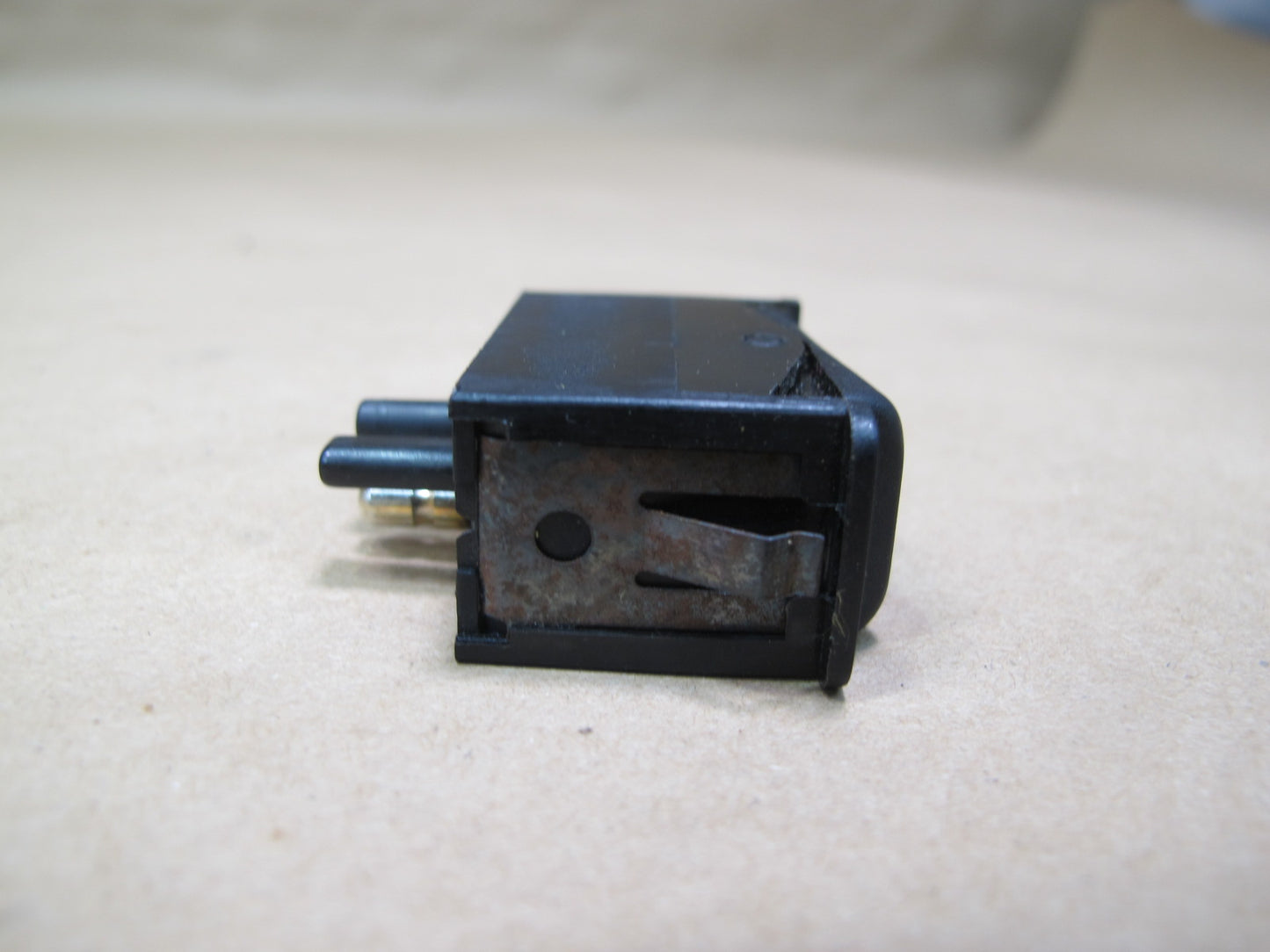 86-91 Mercedes W126 Interior Light Lamp Button Switch 0008205910 OEM
