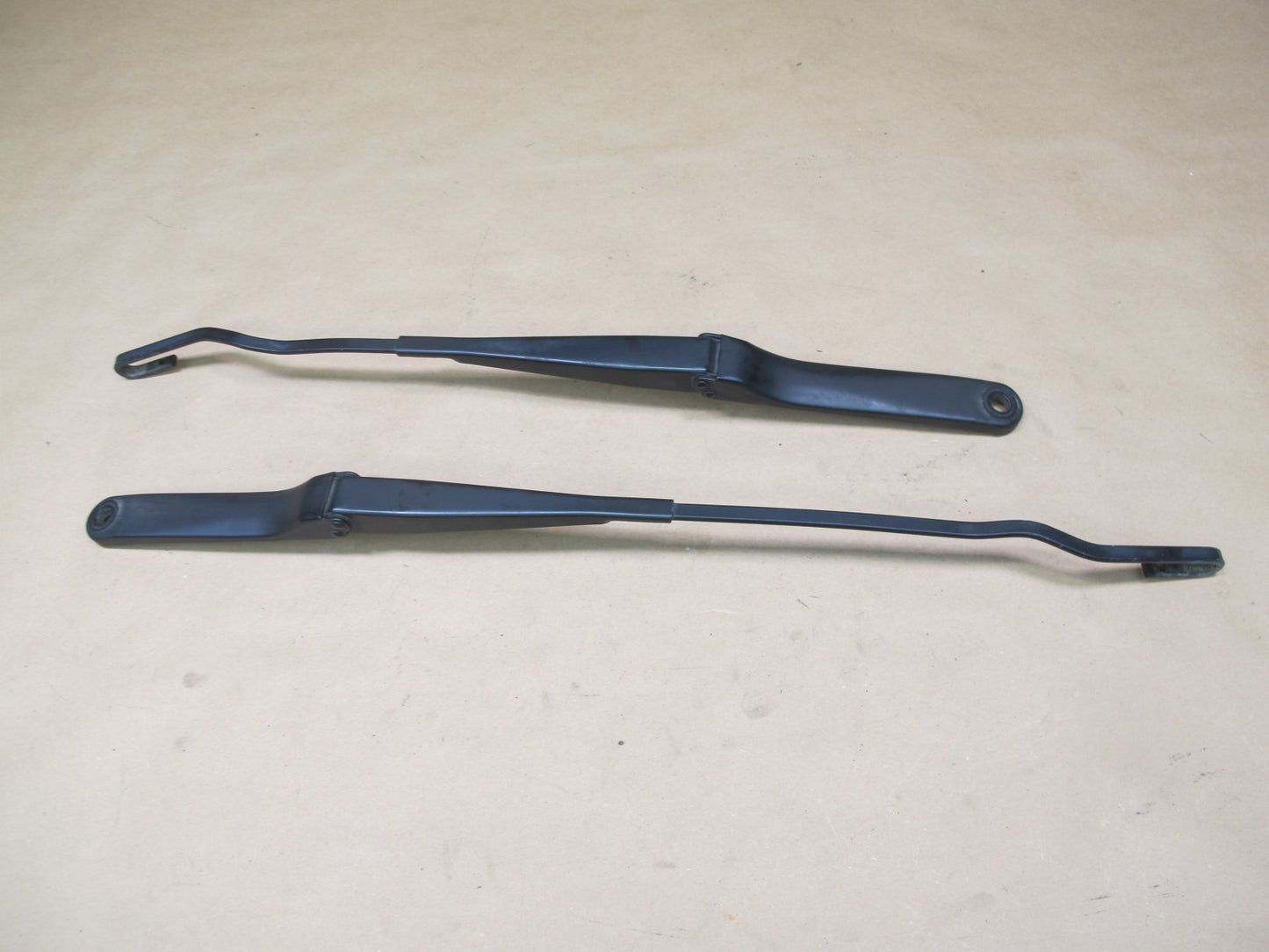 96-02 BMW E36/7 Z3 Set of 2 Front Left & Right Windshield Wiper Arm OEM