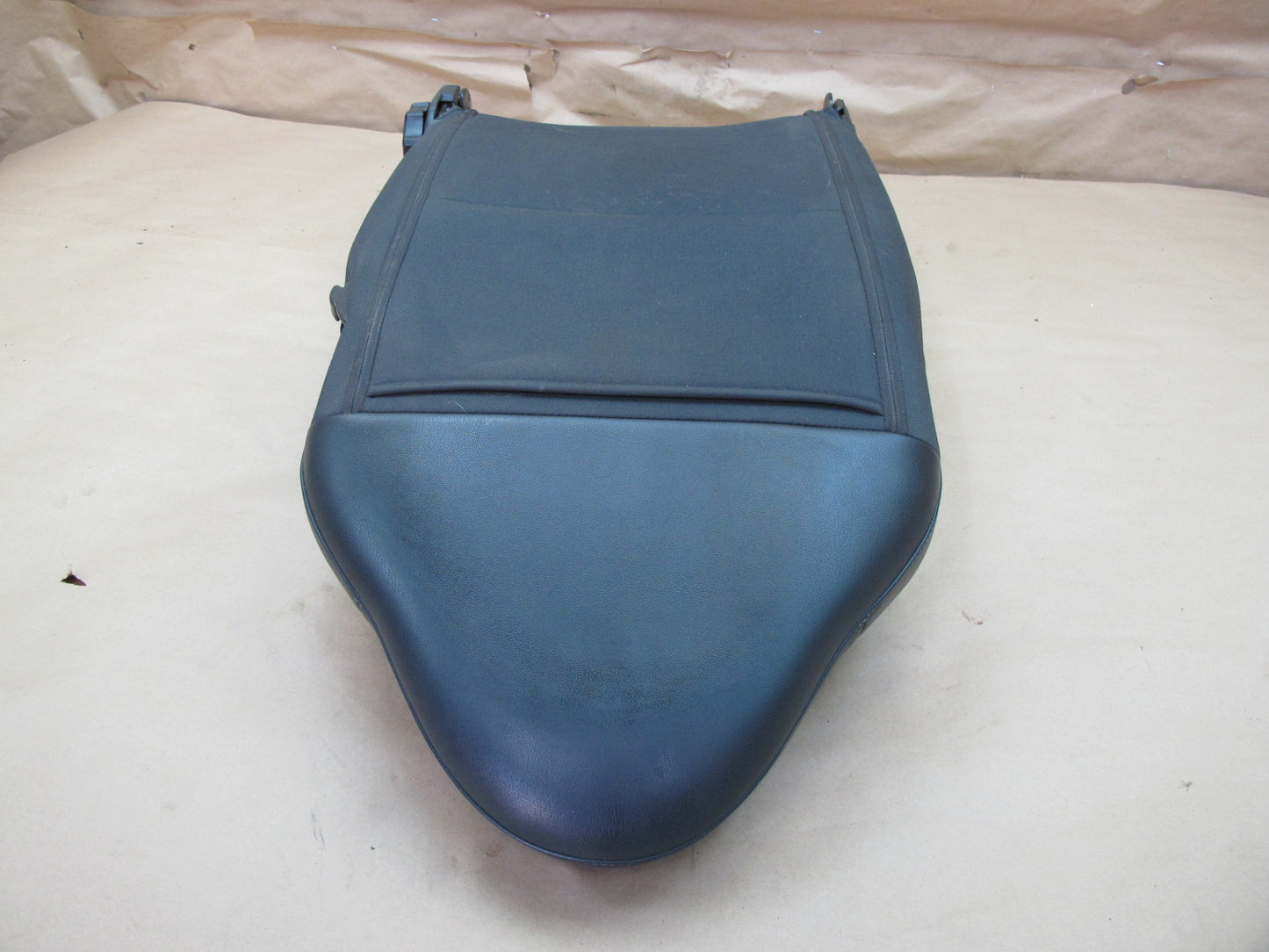 06-09 Pontiac Solstice GXP Front Right  Seat Upper Backrest  Leather Cushion