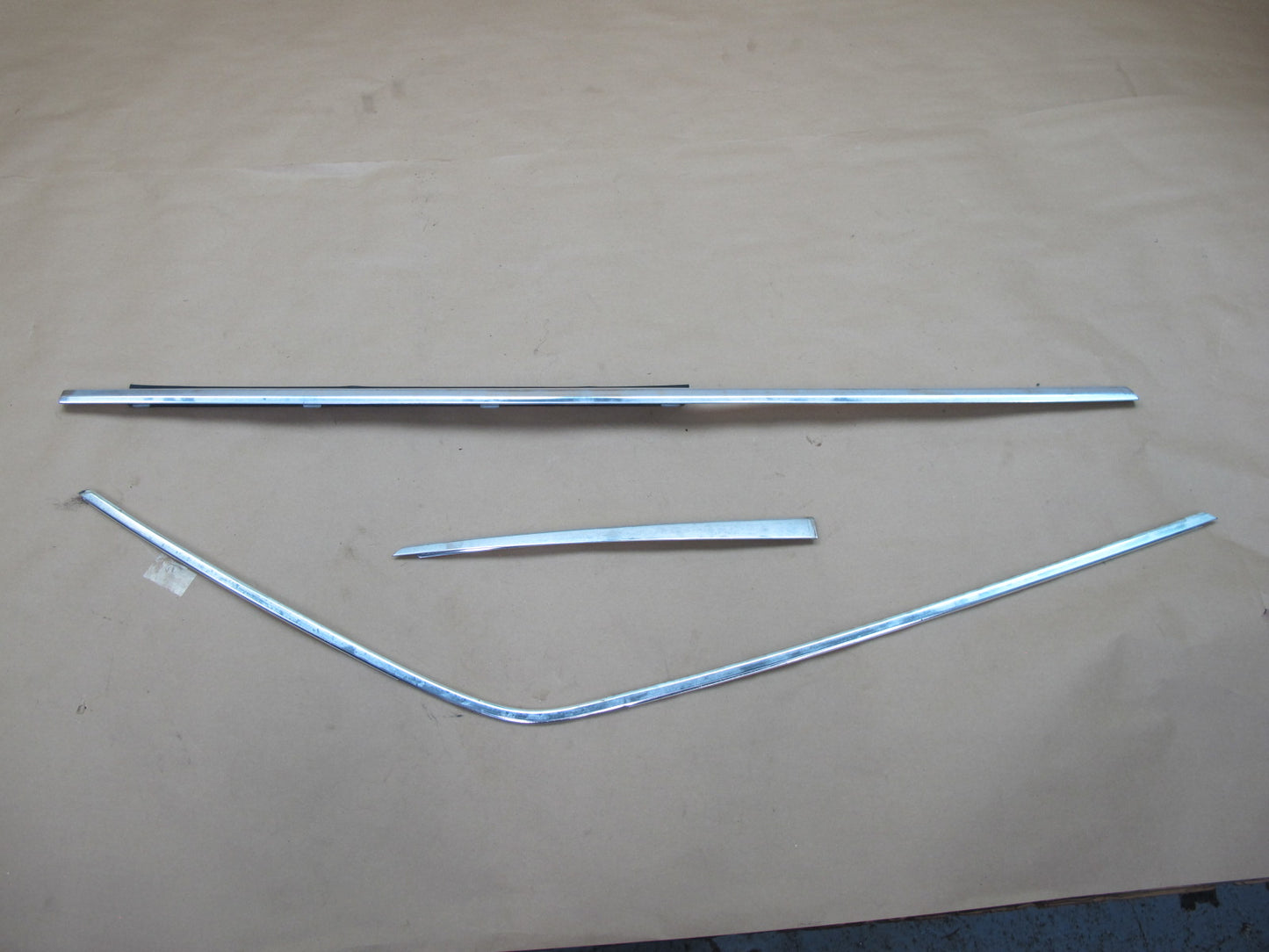 86-91 Mercedes W126 Rear Left Door Chrome Trim Molding Cover Set OEM