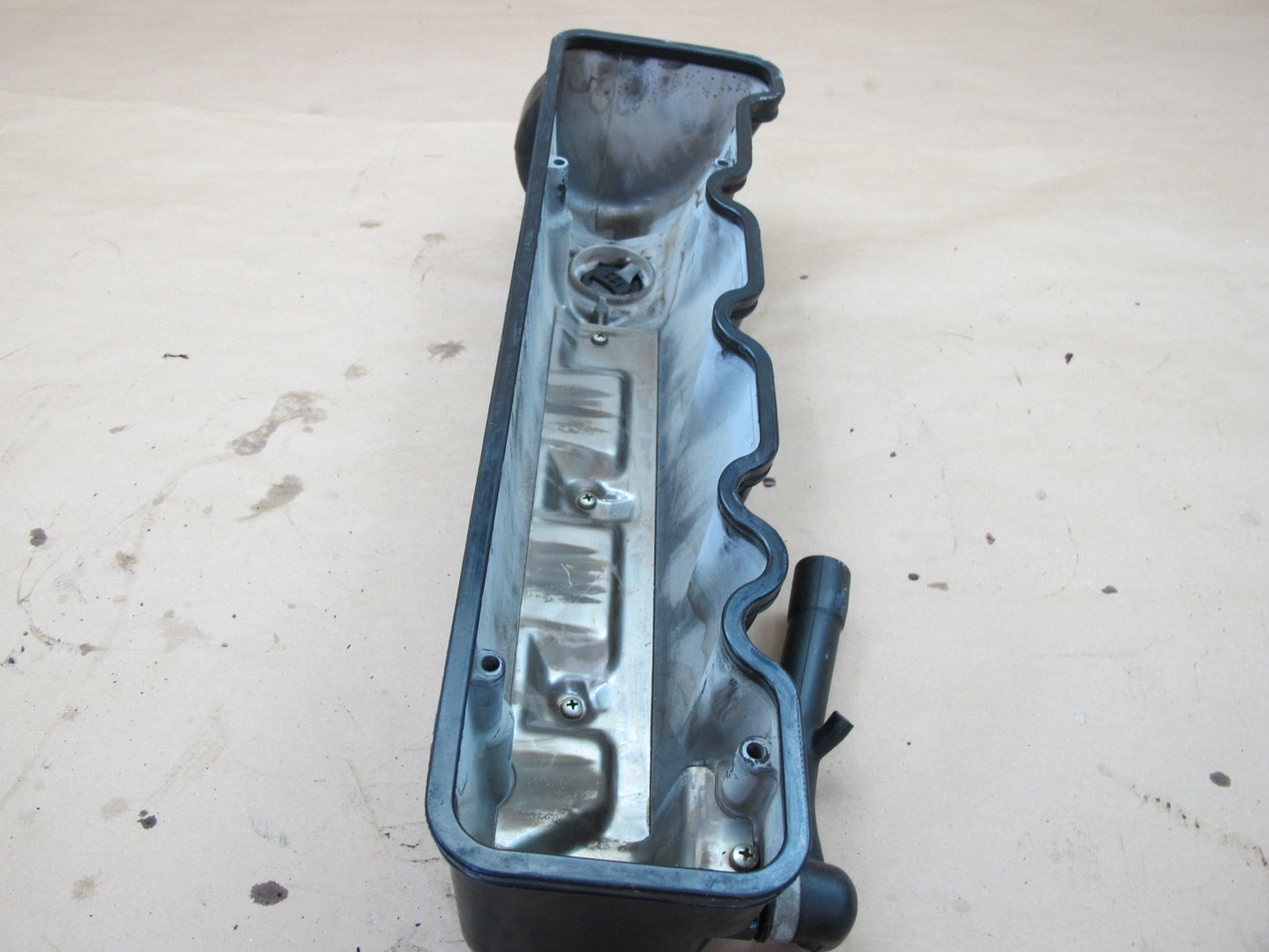 86-91 Mercedes W126 560SEC 560SEL Right Cylinder Head Valve Cover OEM