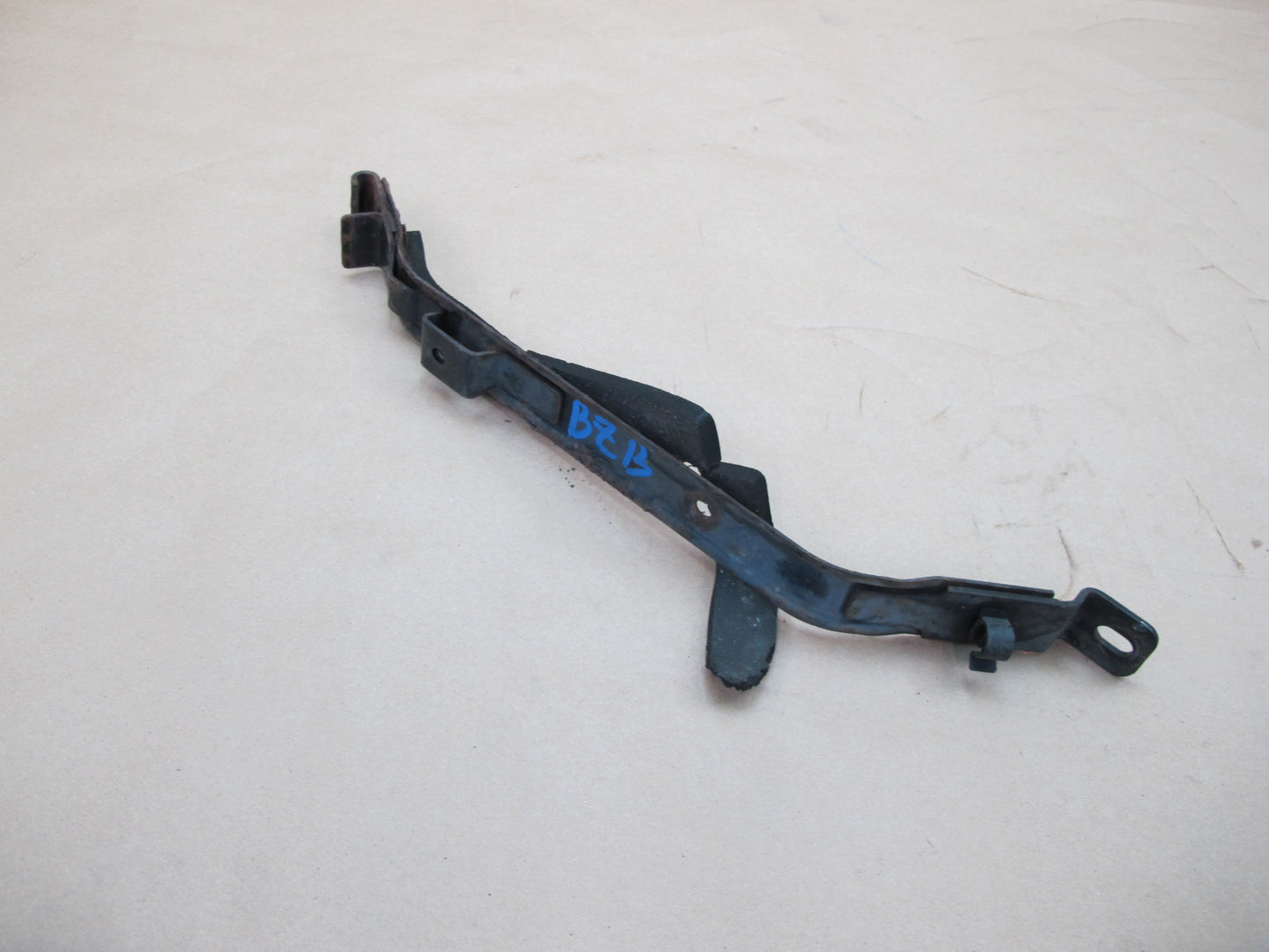 96-02 BMW E36/7 Z3 Set of 2 Fuel Tank Mount Strap OEM