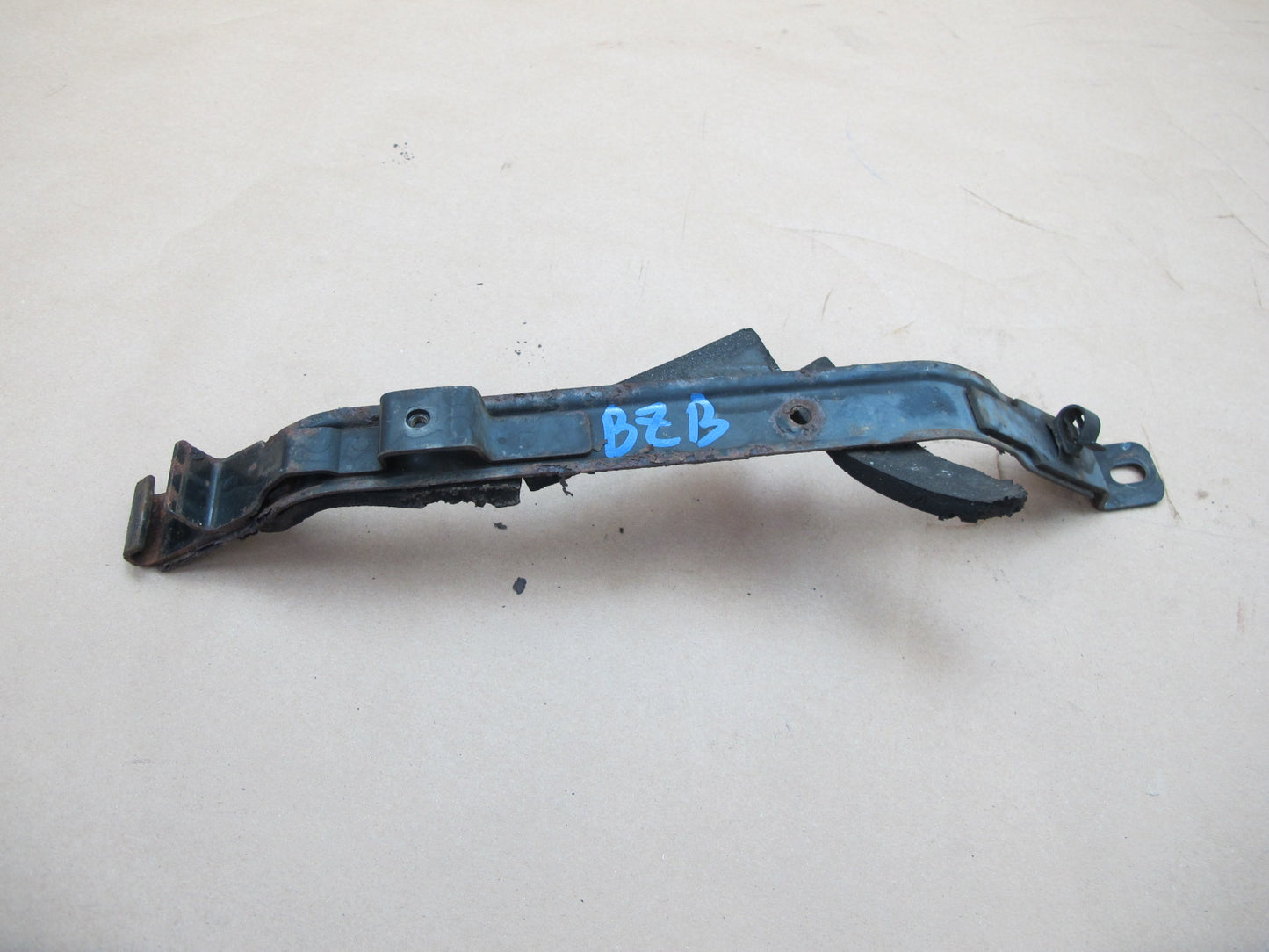 96-02 BMW E36/7 Z3 Set of 2 Fuel Tank Mount Strap OEM