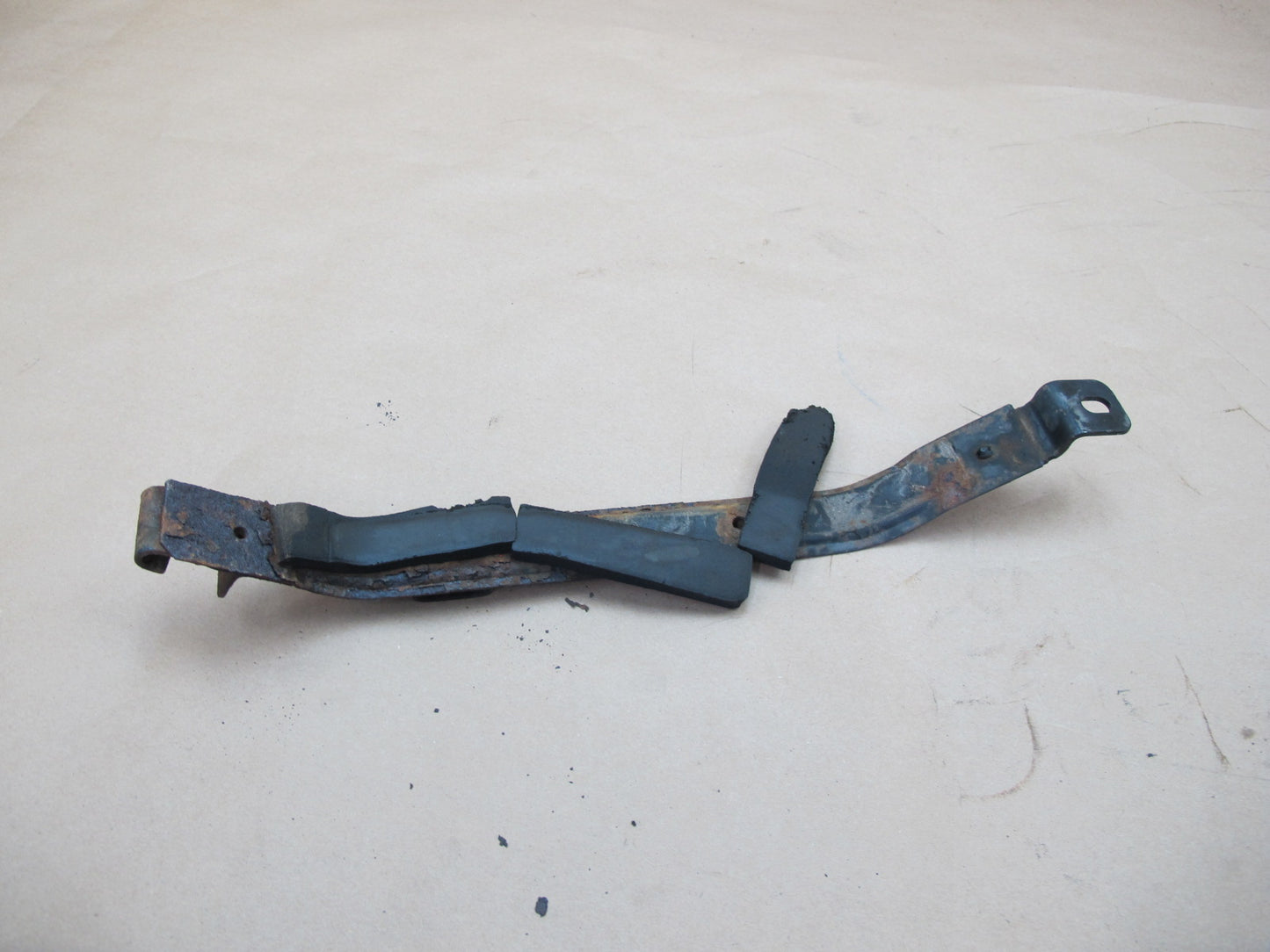 96-02 BMW E36/7 Z3 Set of 2 Fuel Tank Mount Strap OEM