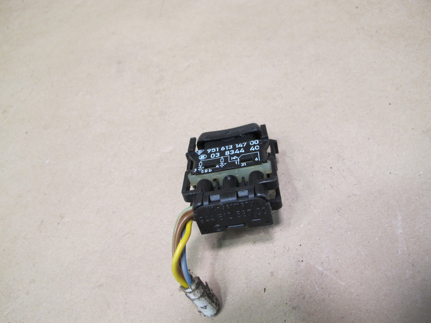 84-91 Porsche 944 Door Central Locking Control Button Switch 95161314700 OEM