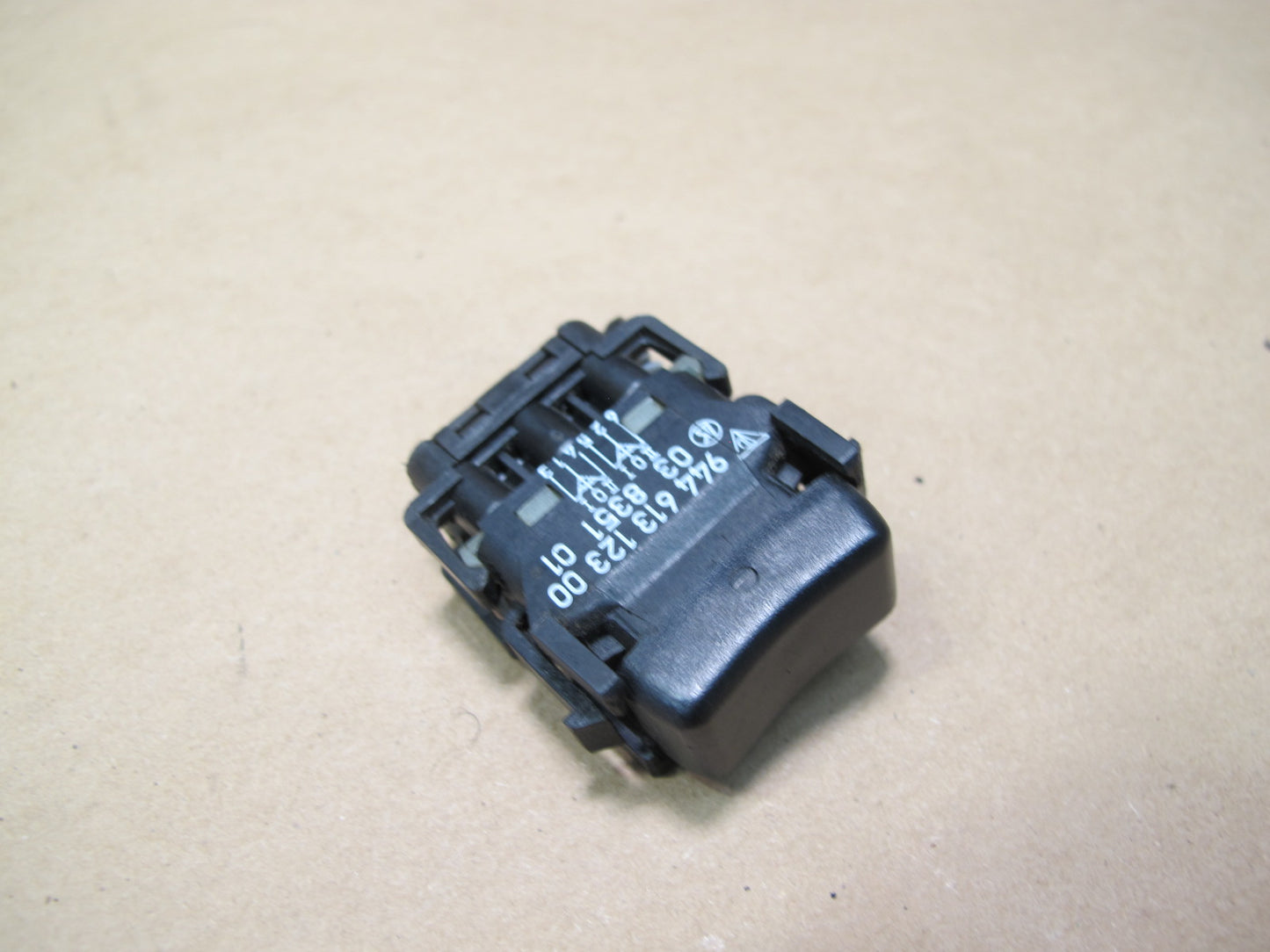 87-91 Porsche 944 968 Sunroof Button Switch 94461312300 OEM