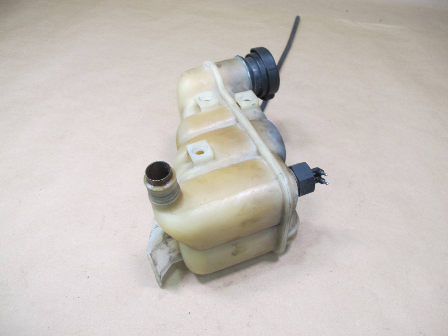 87-91 BMW E30 3-SERIES Engine Coolant Expansion Overflow Reservoir Tank OEM