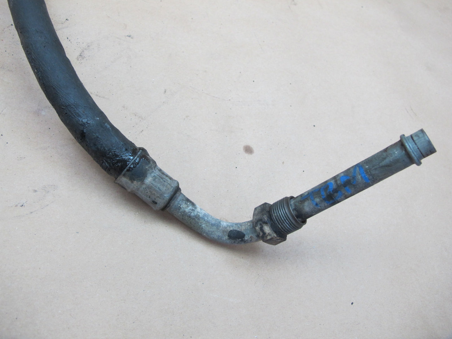 88-91 BMW E30 325i Set of 2 Engine Oil Cooling Hose Pipe Line OEM