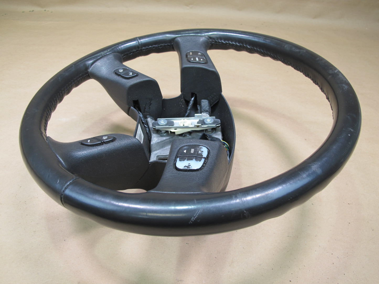 2003-2007 Hummer H2 Leather Steering w Controls