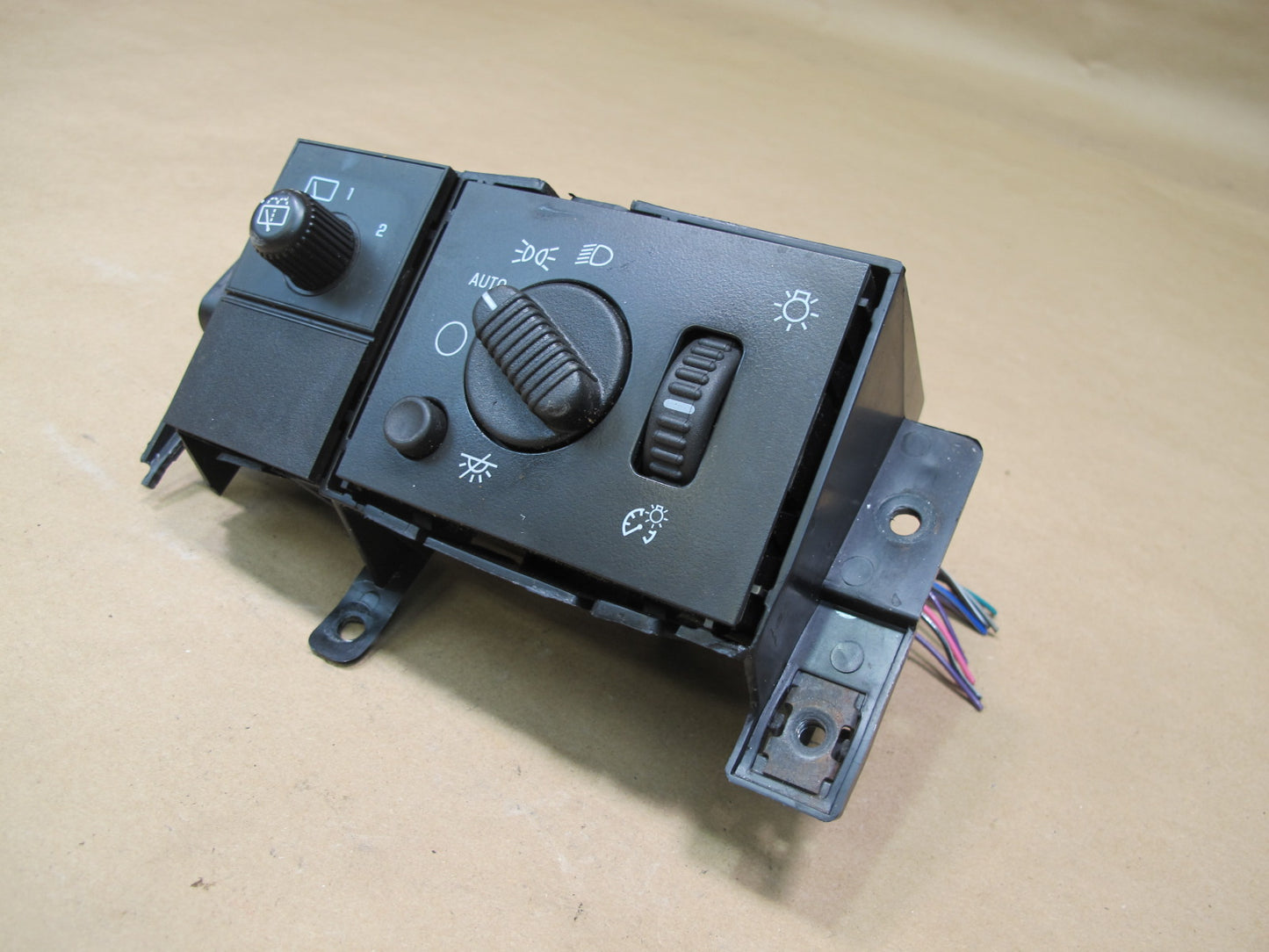 2003-2007 Hummer H2 Headlight Fog Light  Lamp Dimmer Control Switch 15192441