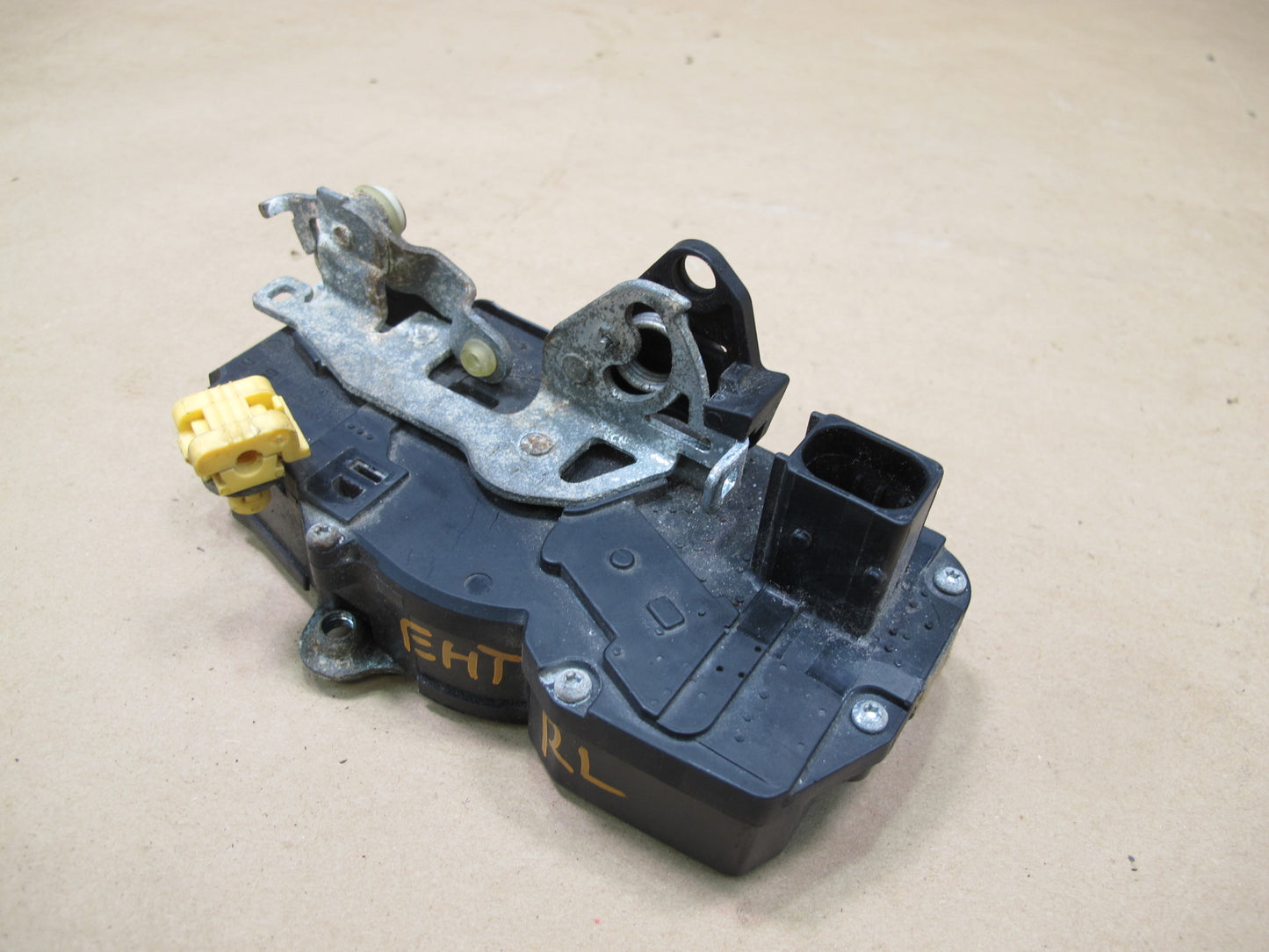 2003-2007 Hummer H2 Rear Left Door Lock Latch Actuator 15182170