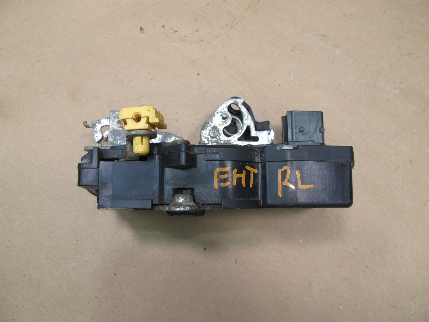 2003-2007 Hummer H2 Rear Left Door Lock Latch Actuator 15182170