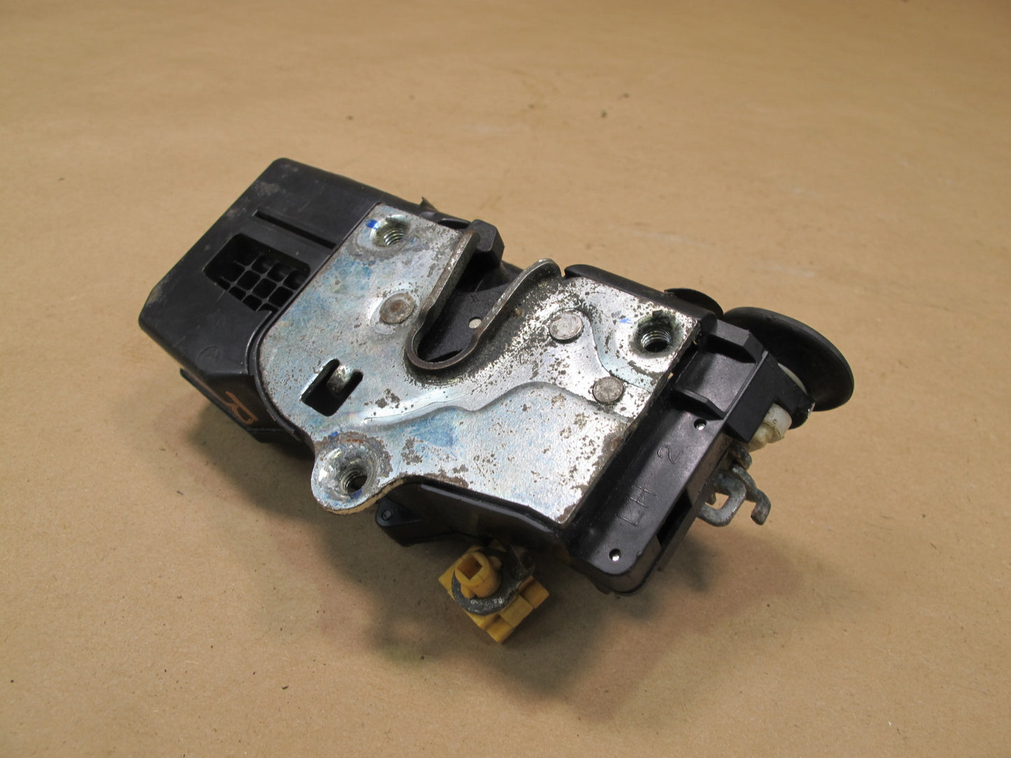 2003-2007 Hummer H2 Rear Left Door Lock Latch Actuator 15182170