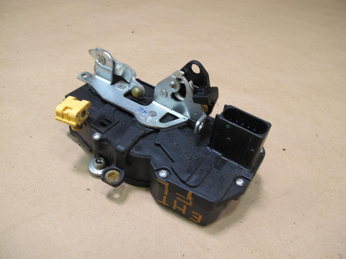 2003-2007 Hummer H2 Front Left Door Lock Latch Actuator 15109620