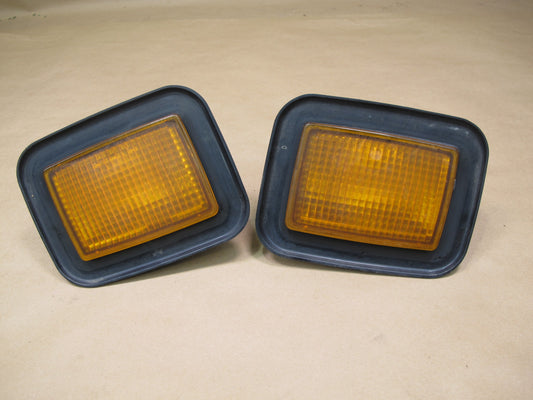 2003-2009 Hummer H2 Front Left & Right Turn Signal Parking Light Lamp Set of 2