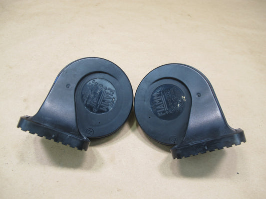 2003-2009 Hummer H2 High & Low Tone Note Pitch Horn Signal Set of 2