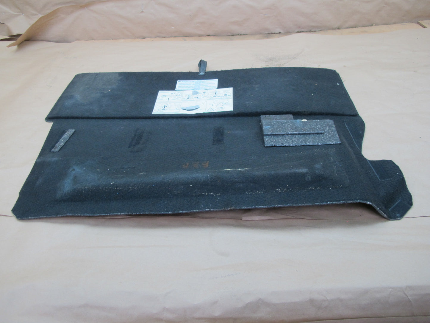 96-02 BMW E36/7 Z3 Roadster Rear Trunk Floor MAT Carpet Cover 8399299 OEM