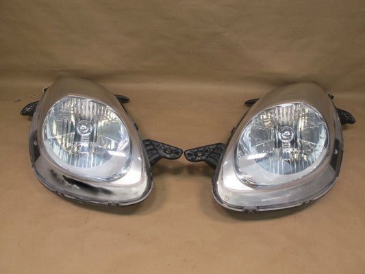 06-09 Pontiac Solstice Set of 2 Front Left & Right Halogen Headlight Lamp OEM