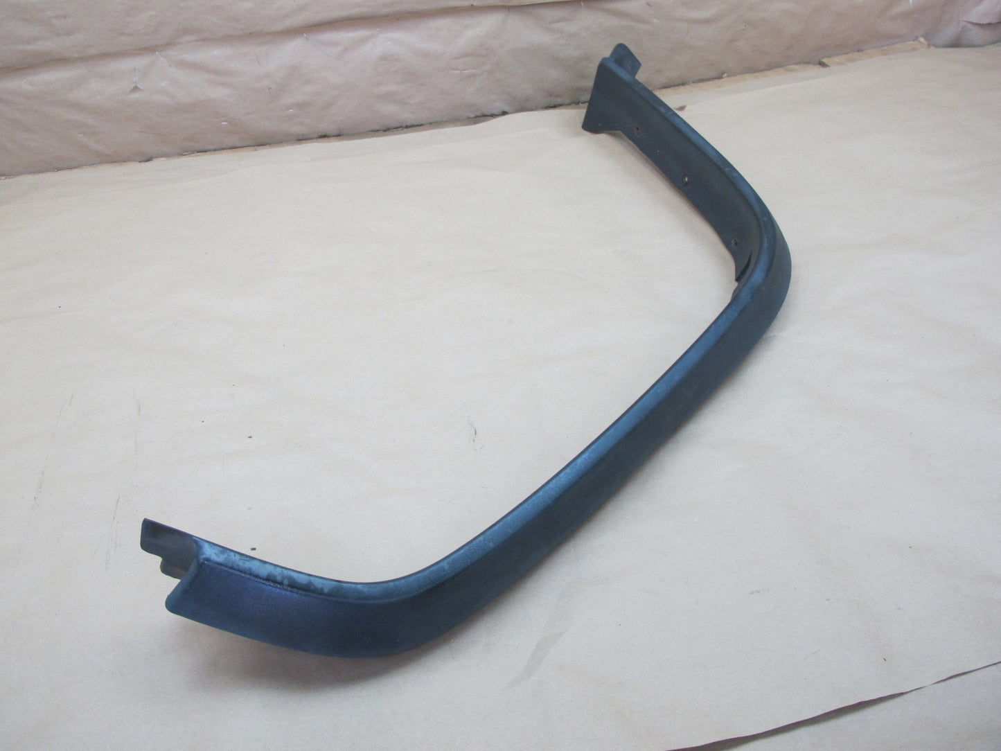 2003-2009 Hummer H2 Rear Left Fender Flare Wheel Arch Molding 131190829