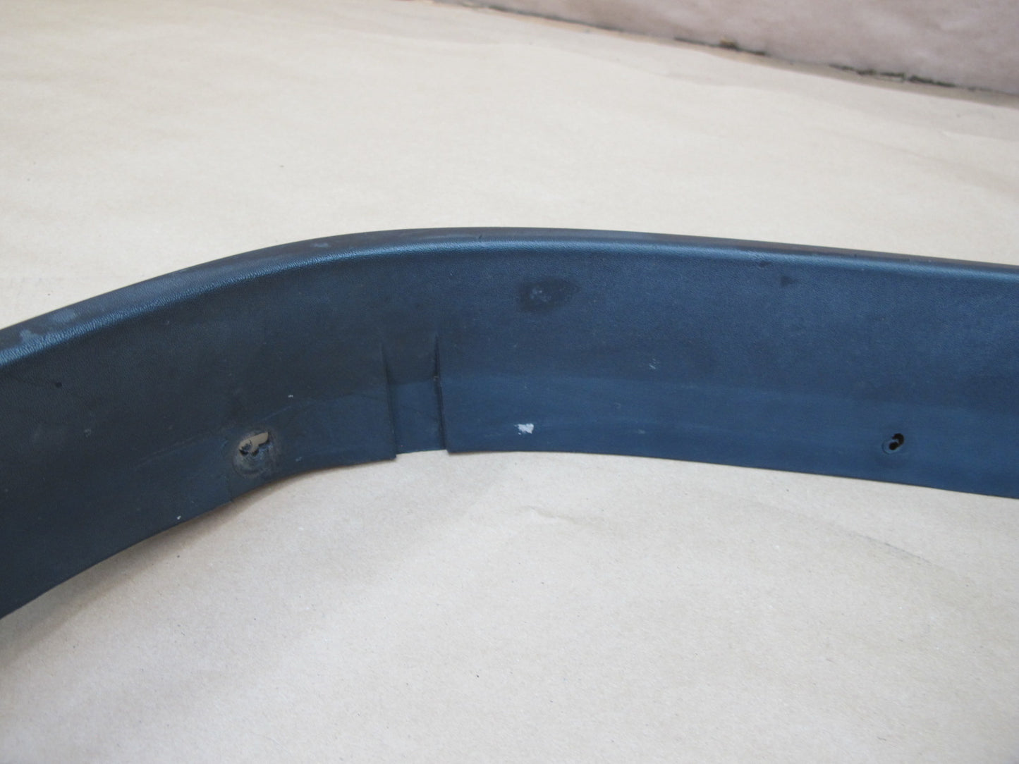 2003-2009 Hummer H2 Rear Left Fender Flare Wheel Arch Molding 131190829