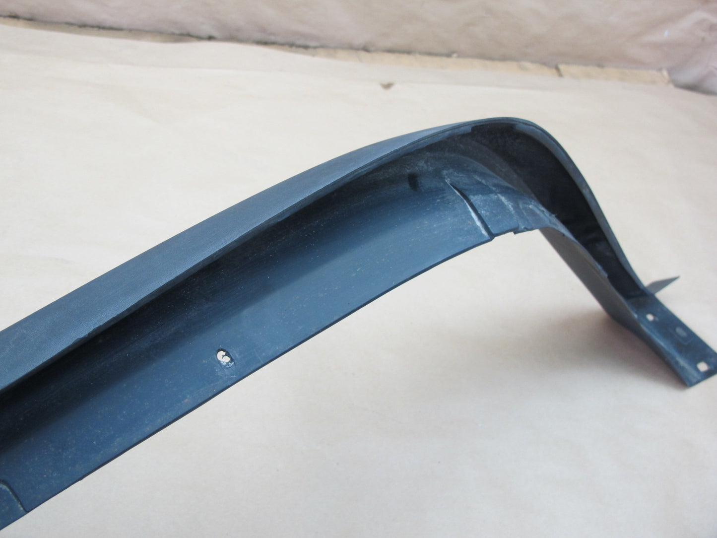 2003-2009 Hummer H2 Rear Left Fender Flare Wheel Arch Molding 131190829