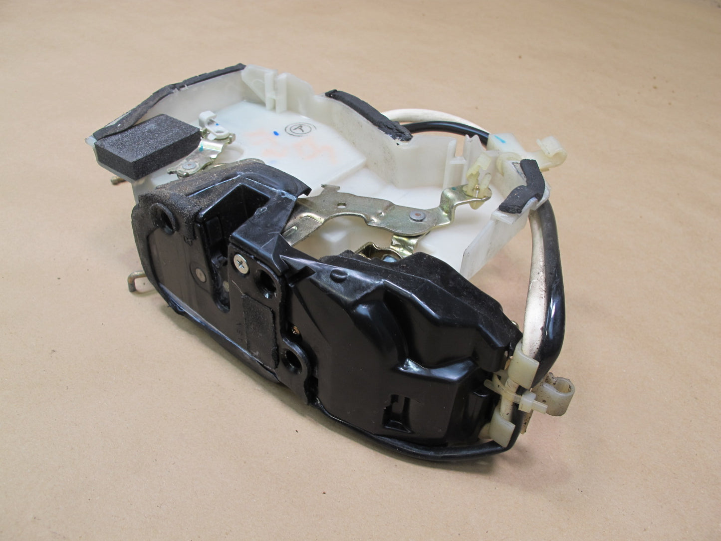 98-00 Lexus UCF20 LS400 Front Left Door Lock Latch Actuator OEM