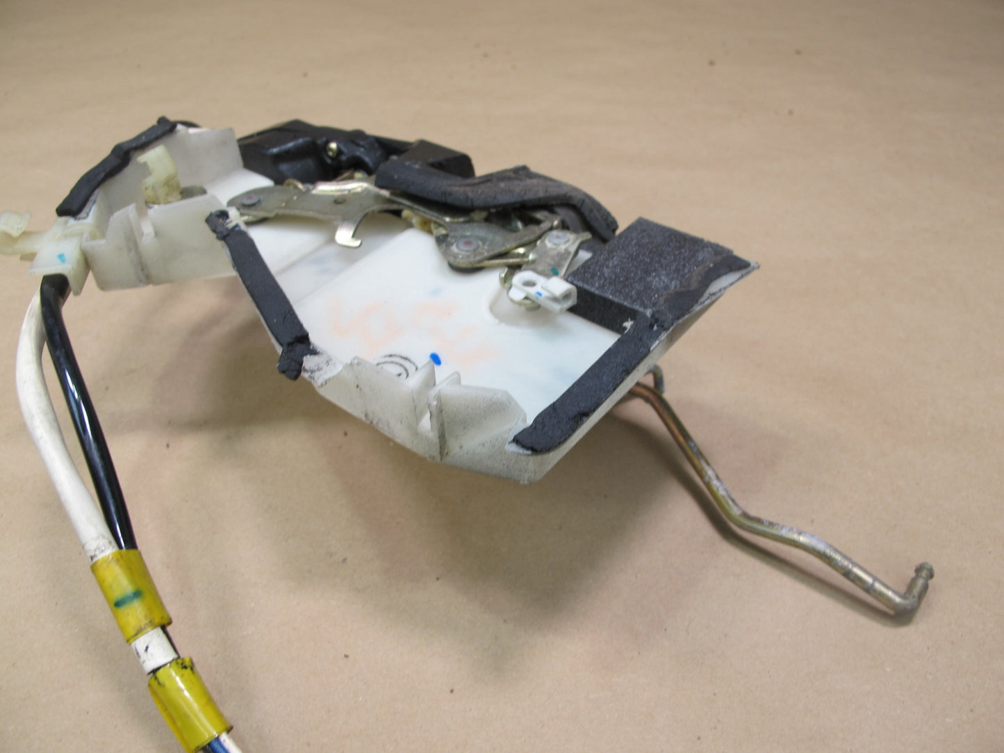 98-00 Lexus UCF20 LS400 Front Left Door Lock Latch Actuator OEM