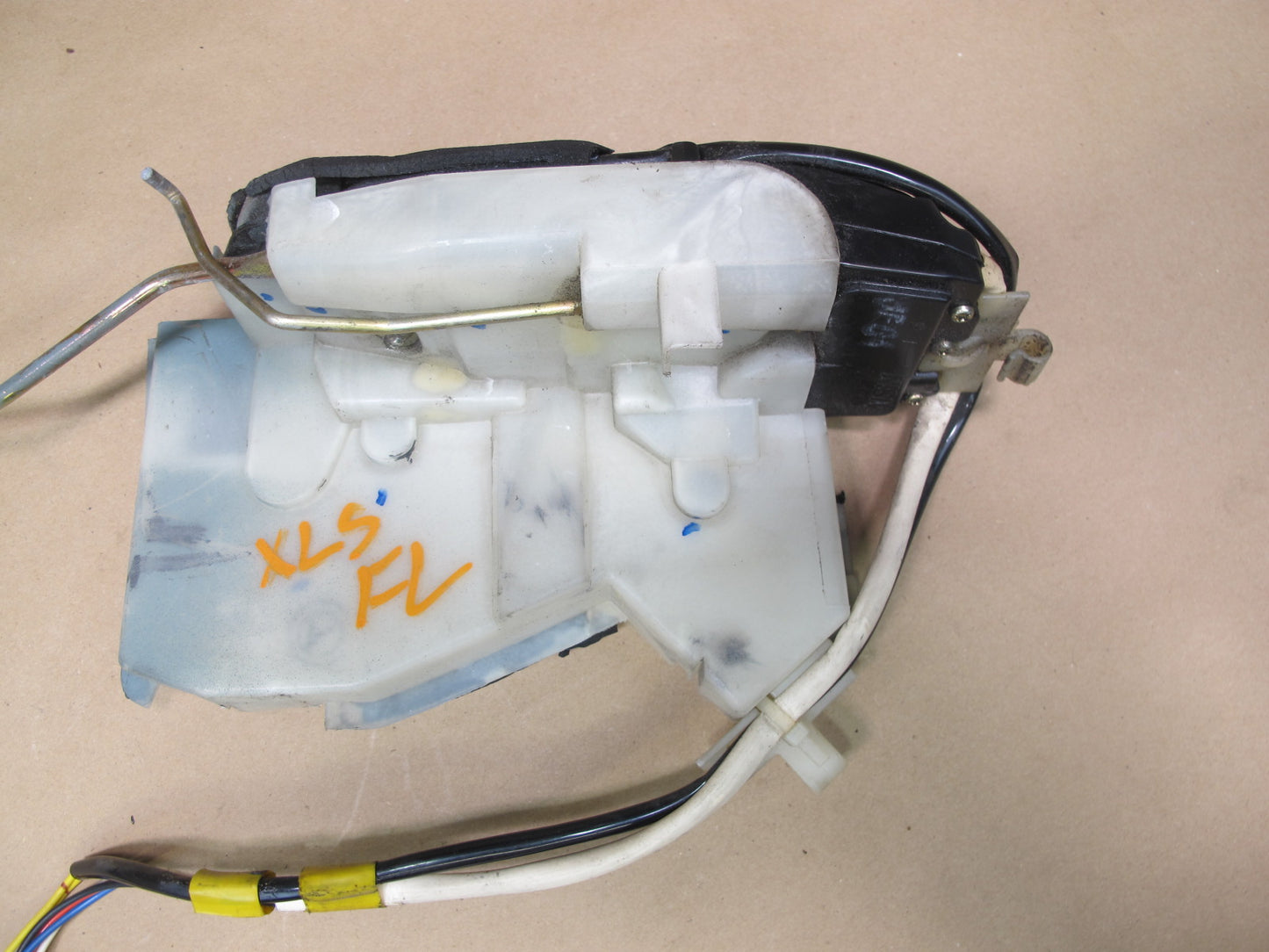 98-00 Lexus UCF20 LS400 Front Left Door Lock Latch Actuator OEM