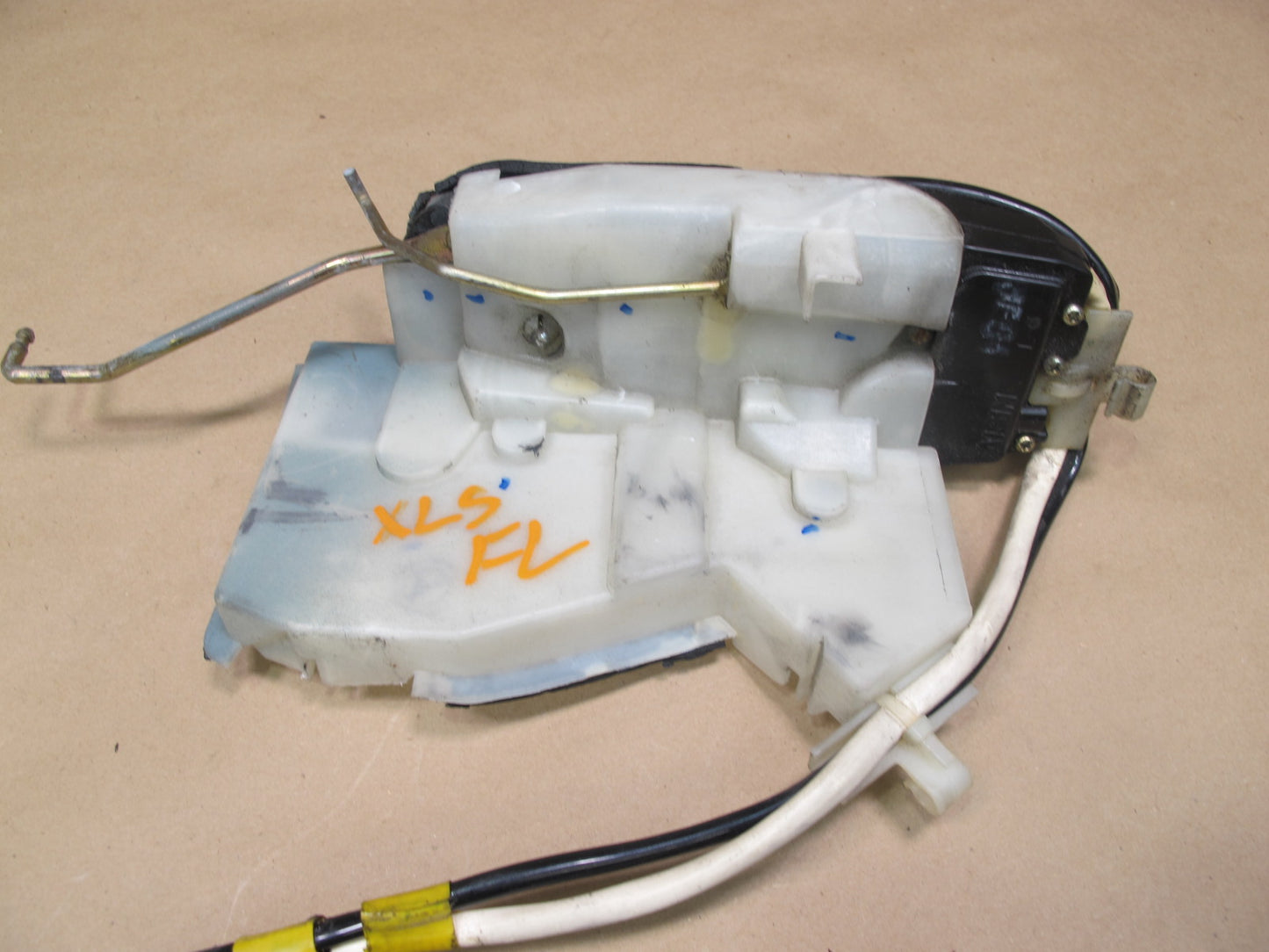 98-00 Lexus UCF20 LS400 Front Left Door Lock Latch Actuator OEM