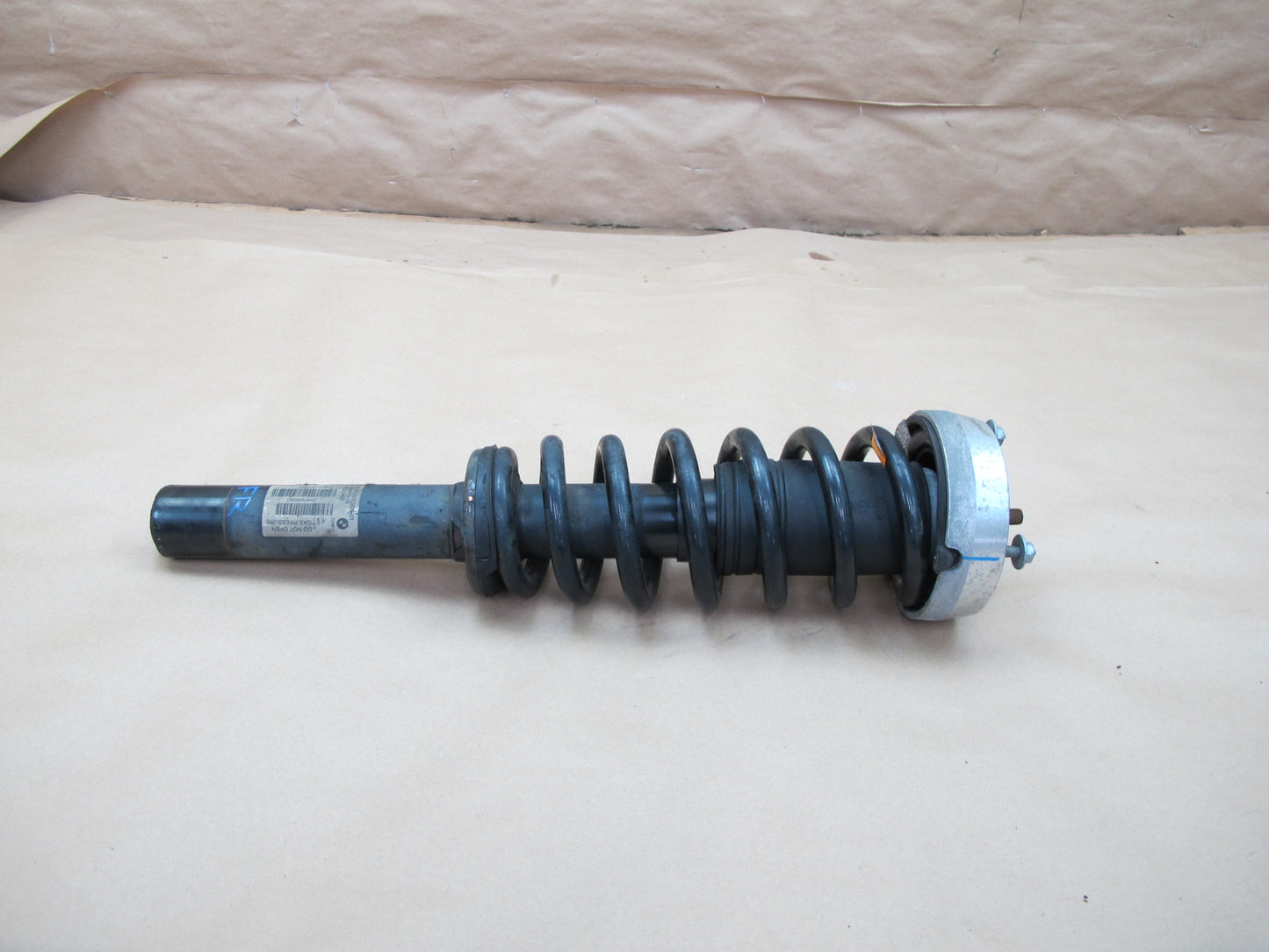 2008-2014 BMW E71 X6 N63 Engine Front Left & Right Side Shock Strut Absorber Set