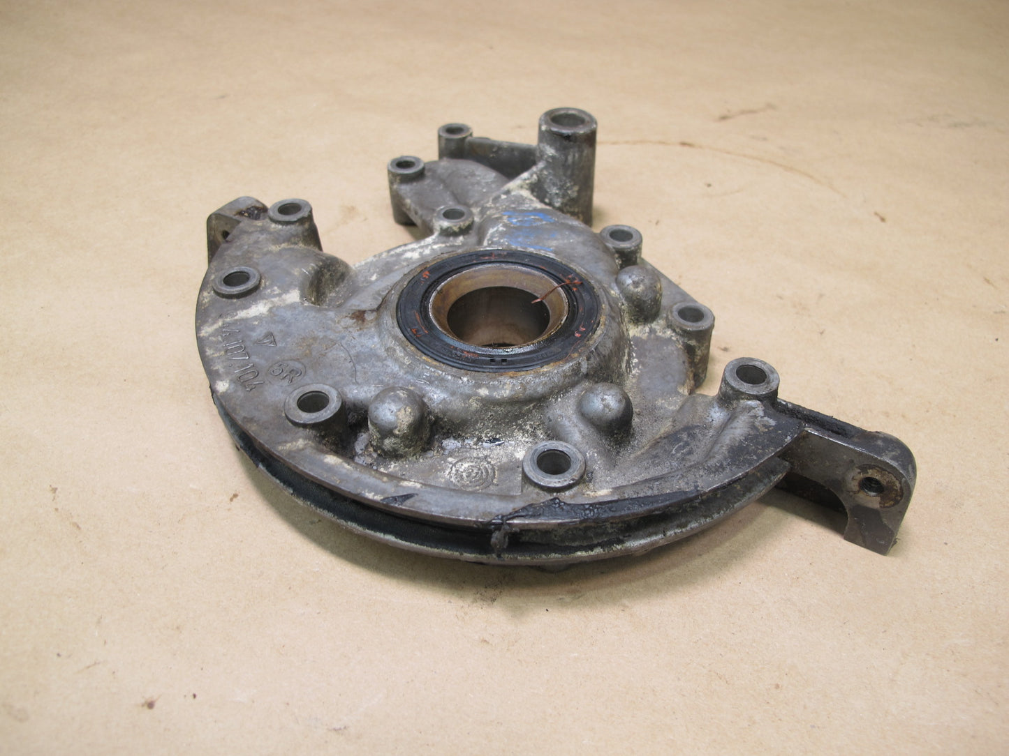 85-88 Porsche 944 2.5L NON Turbo Oil Pump Assembly 9441071045R OEM