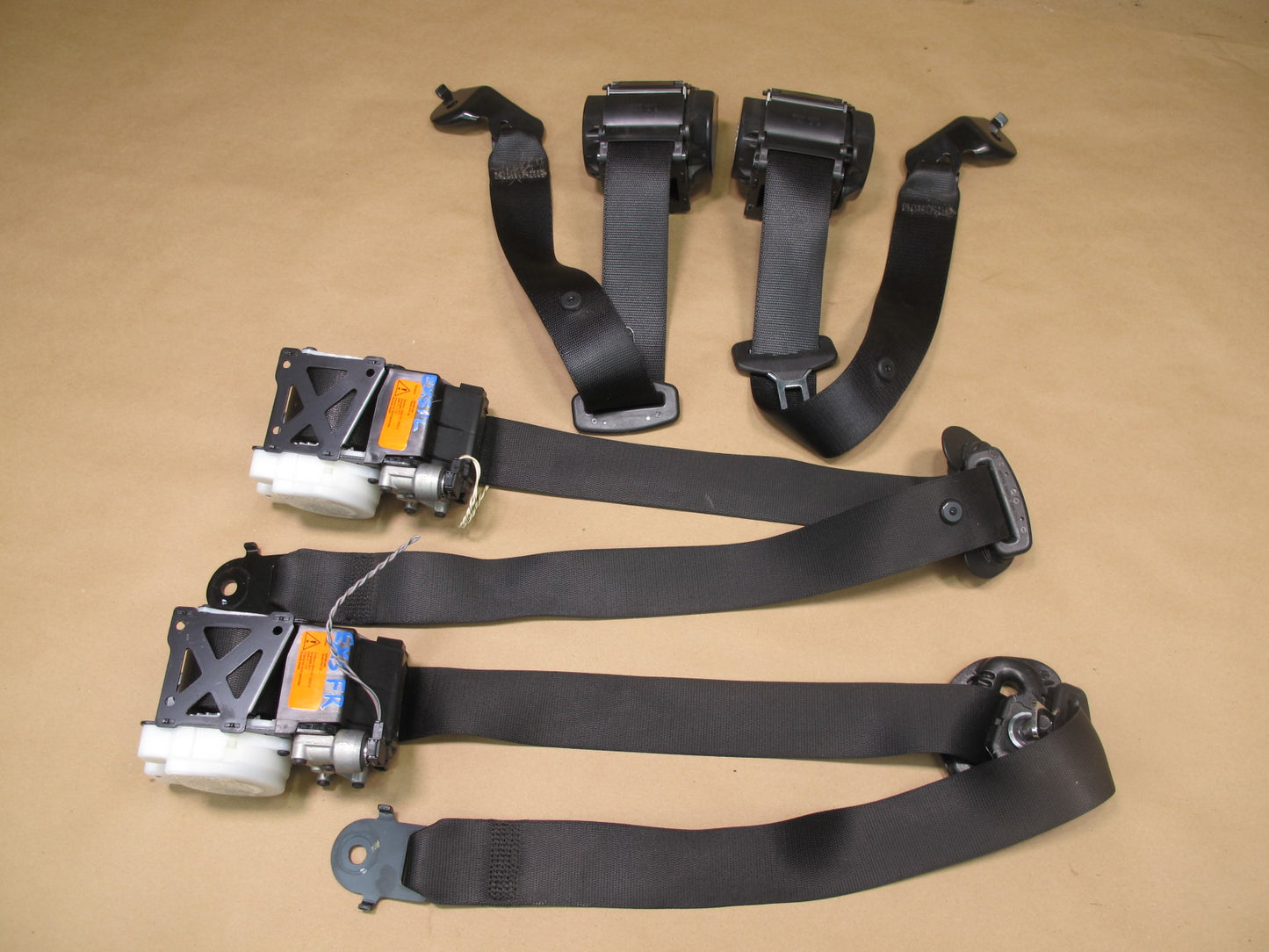 08-14 BMW E71 E72 X6  FRONT & REAR RIGHT LEFT SIDE SEATBELT RETRACTOR SET OEM