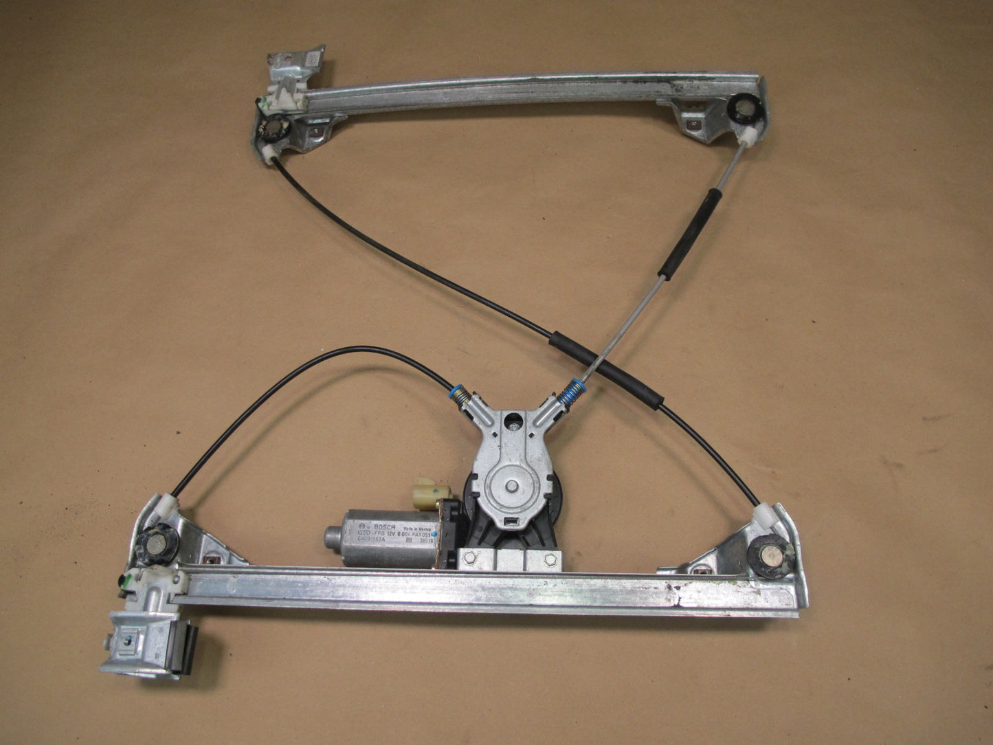 2003-2009 Hummer H2 Front Right Door Window Regulator w Motor