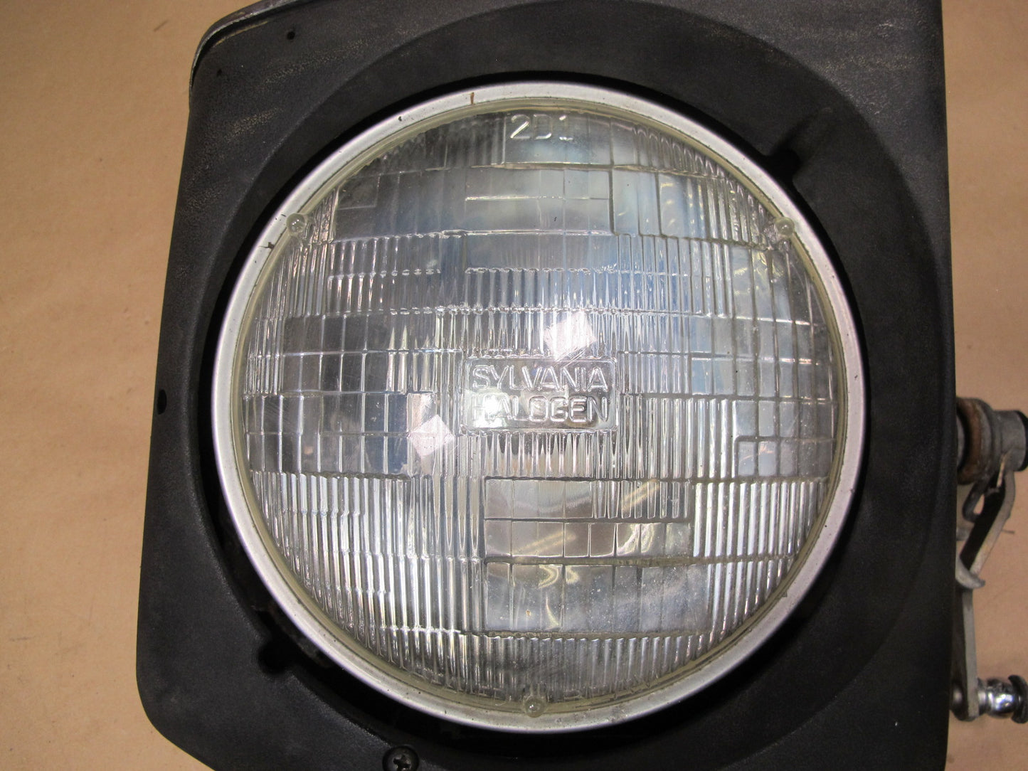 84-91 Porsche 944 Front Right Passenger Side Headlight Lamp Assembly OEM