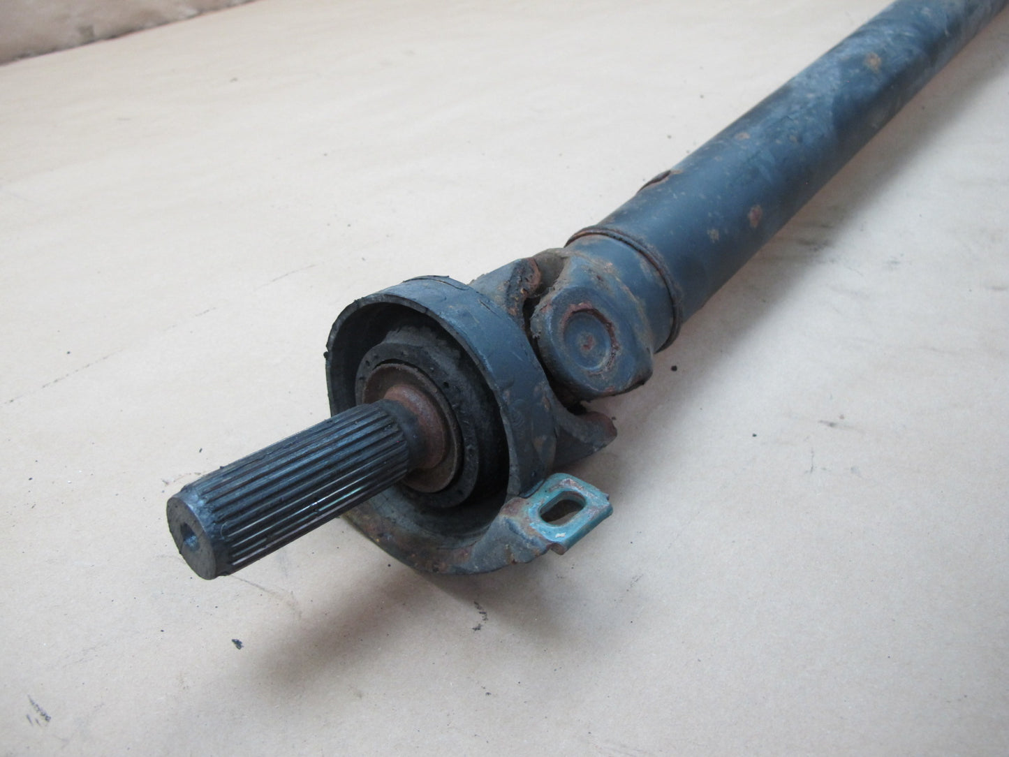 86-91 Mercedes W126 560SEL A/T Rear Drive Shaft Driveshaft OEM