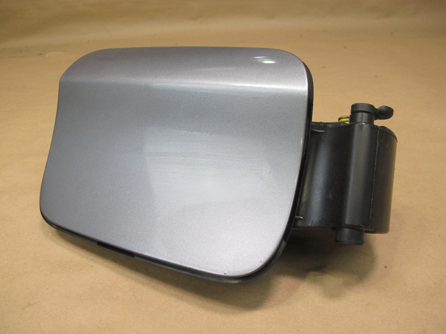 2008-2014 BMW E71 E72 X6 Fuel Tank Filler Door Lid Cover w Housing & Cap