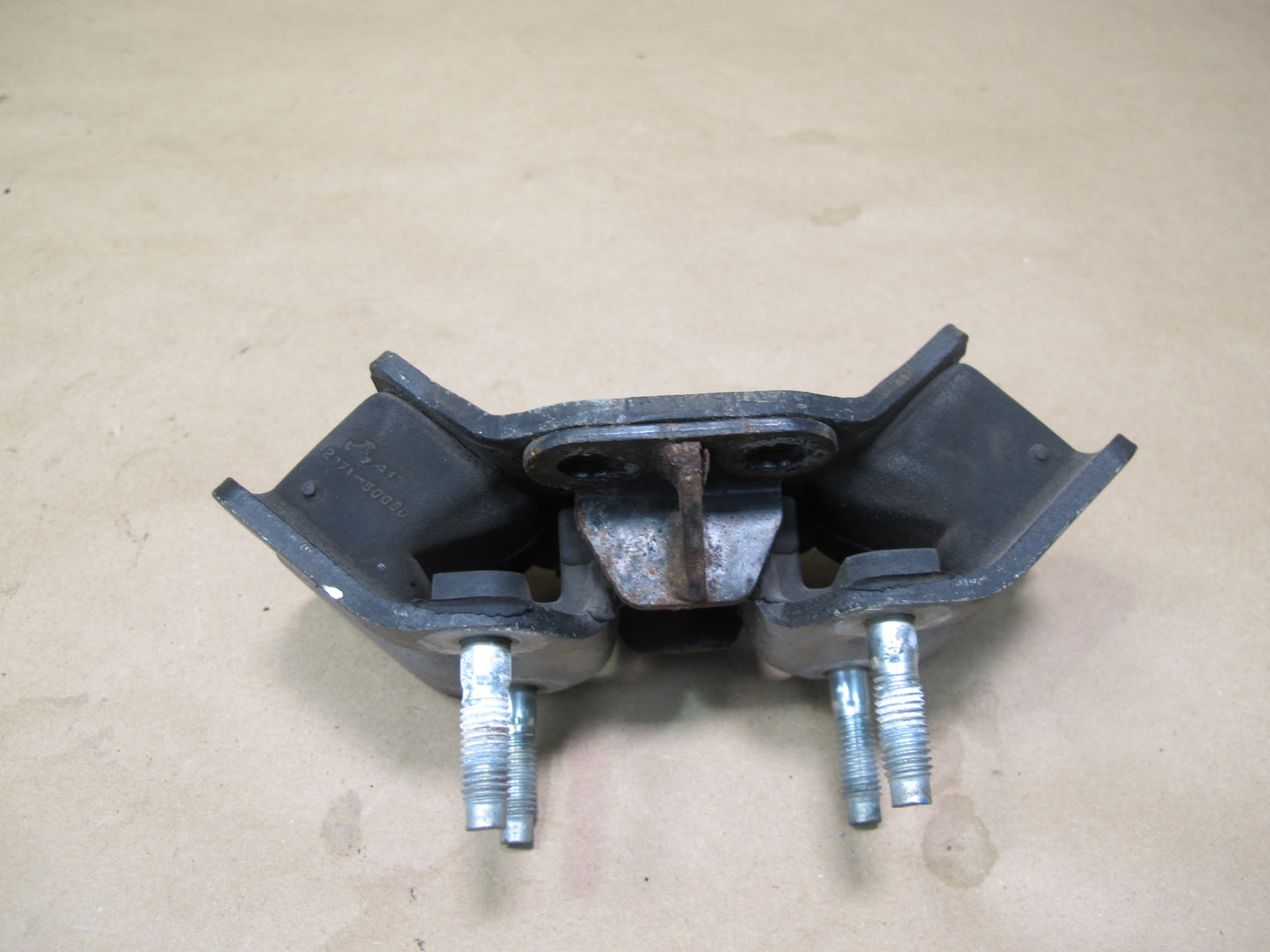 98-00 Lexus LS400 UCF20 AT Automatic Transmission Mount Bracket Support OEM