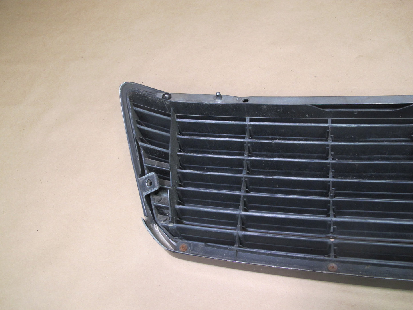 98-00 Lexus UCF20L LS400 Front Hood Radiator Upper Grille OEM