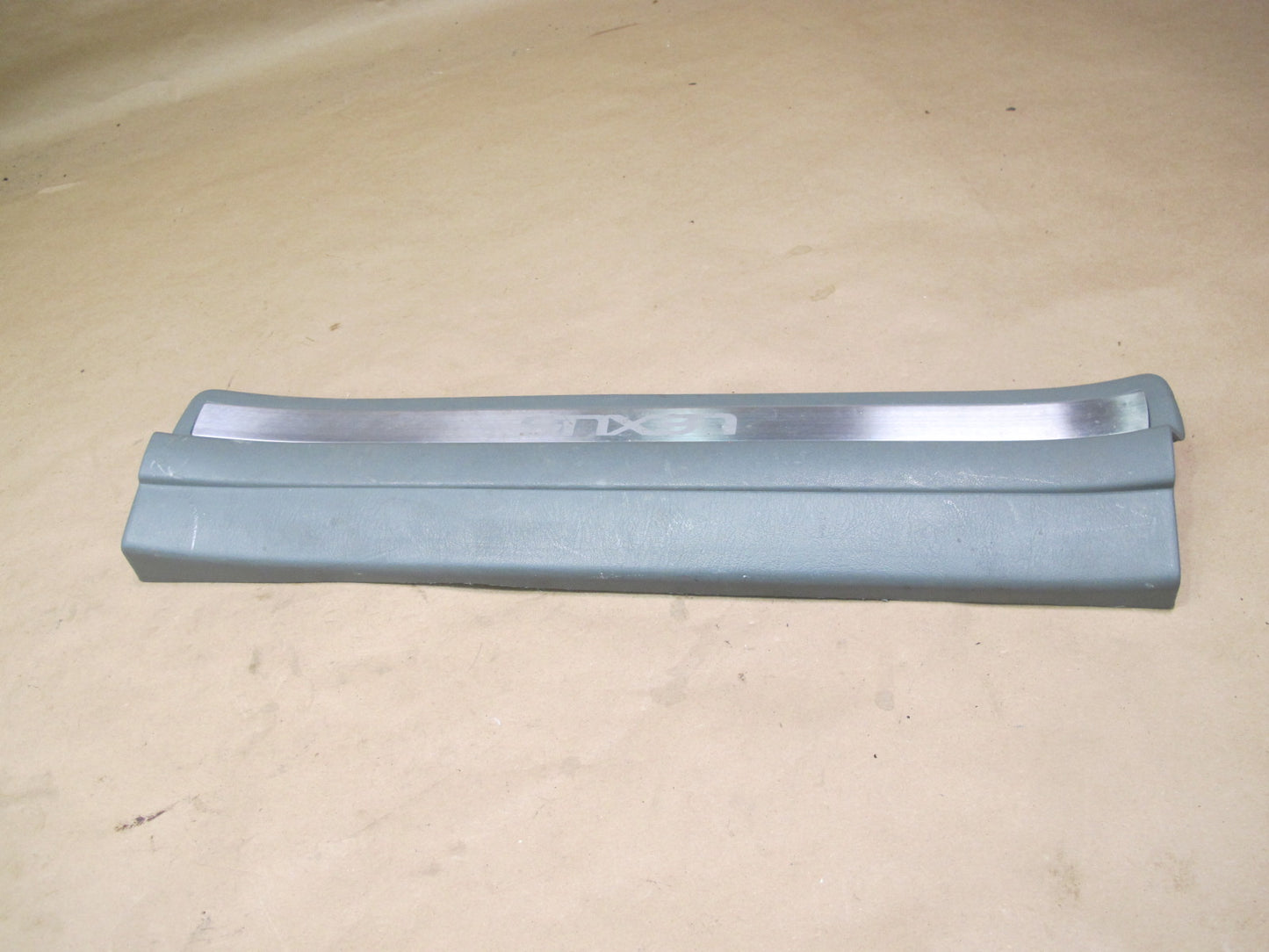 98-00 Lexus LS400 UCF20 Set of 2 Rear Door Scuff Sill Plate Trim Gray OEM