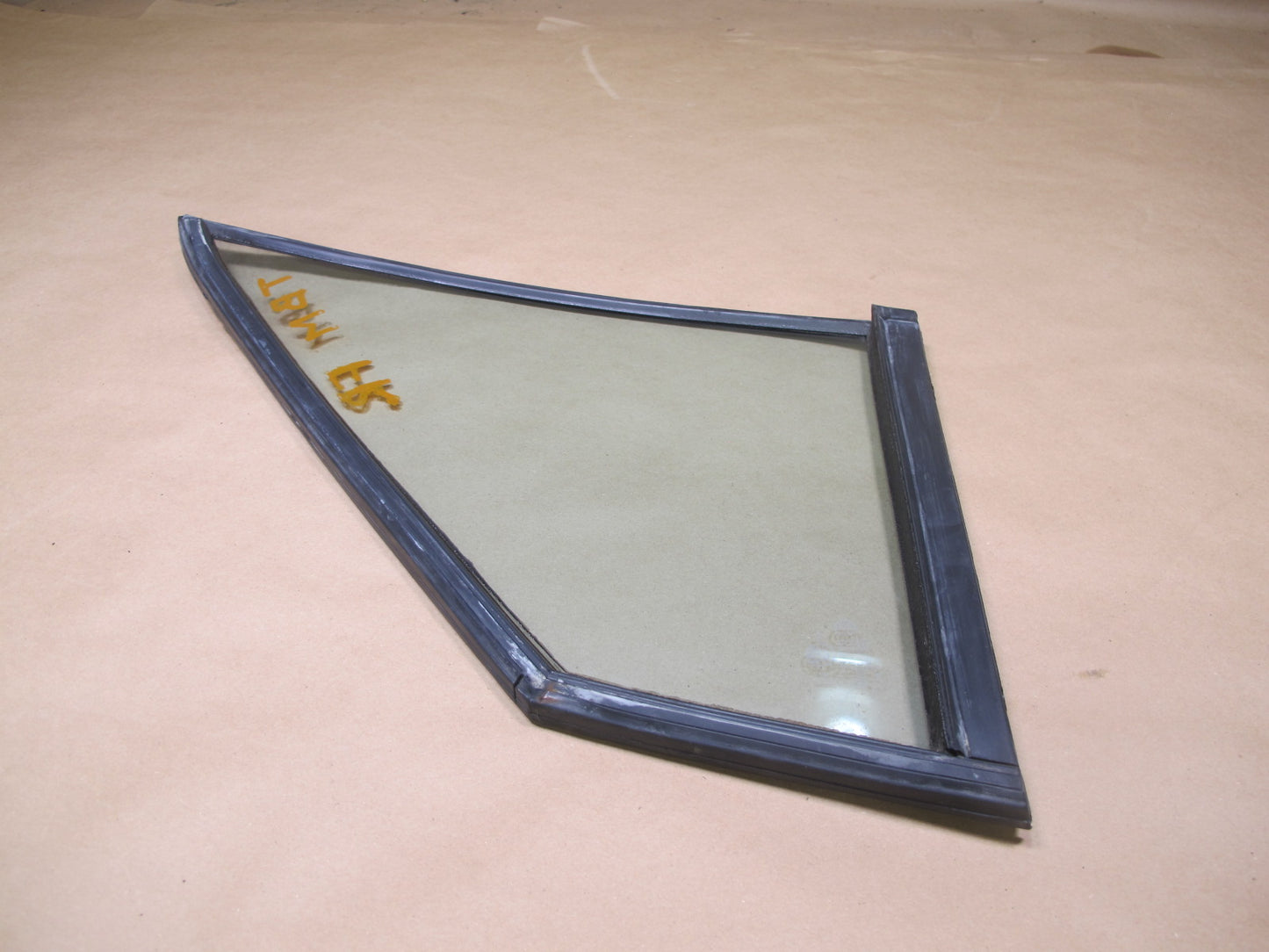 87-91 BMW E30 3-SERIES Convertible Right Door Fixed Corner Glass Window OEM