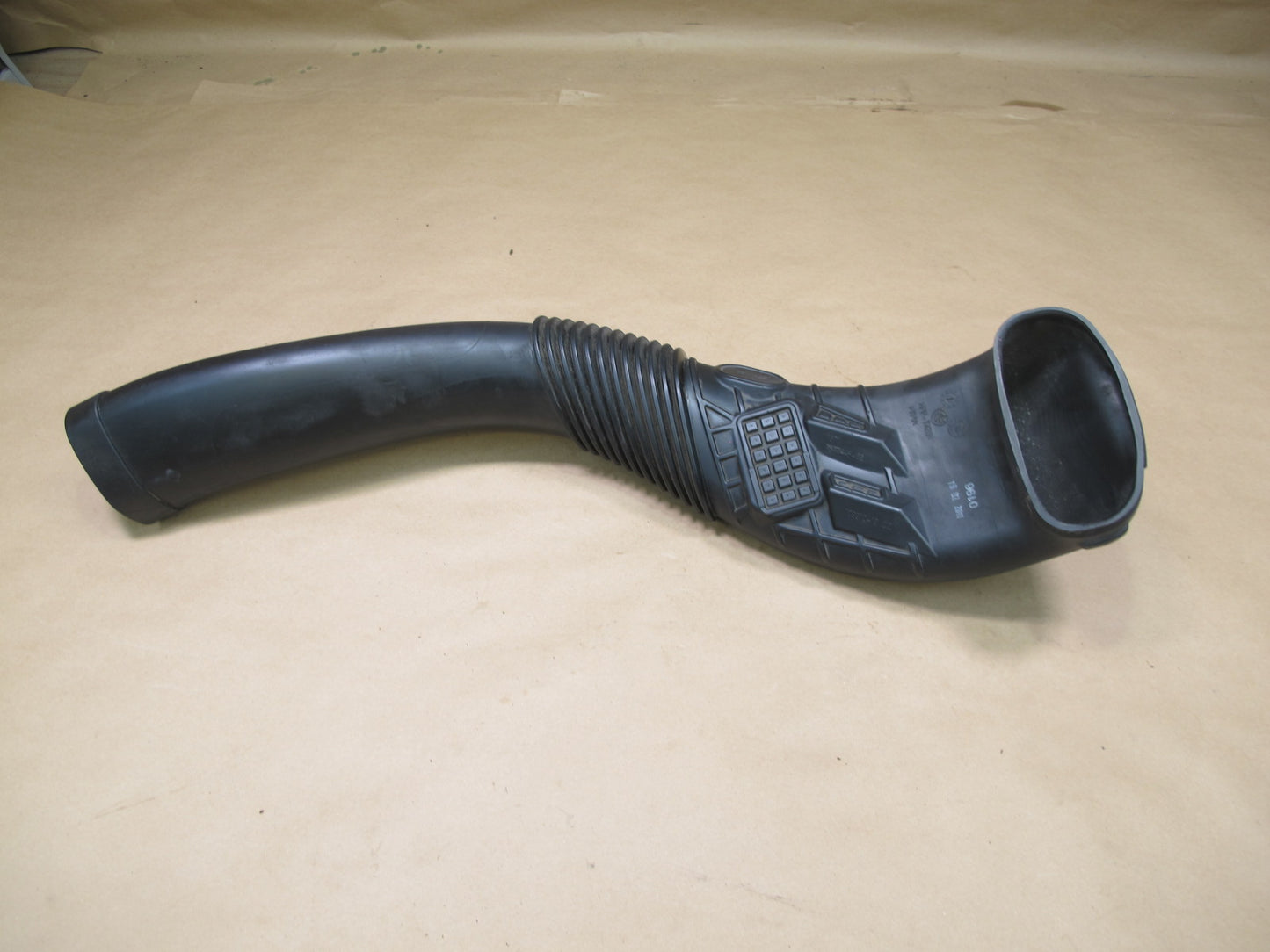 08-14 BMW E71 E72 X6 E70 X5 N63 Engine Air Intake Hose Tube Duct Left Right Side