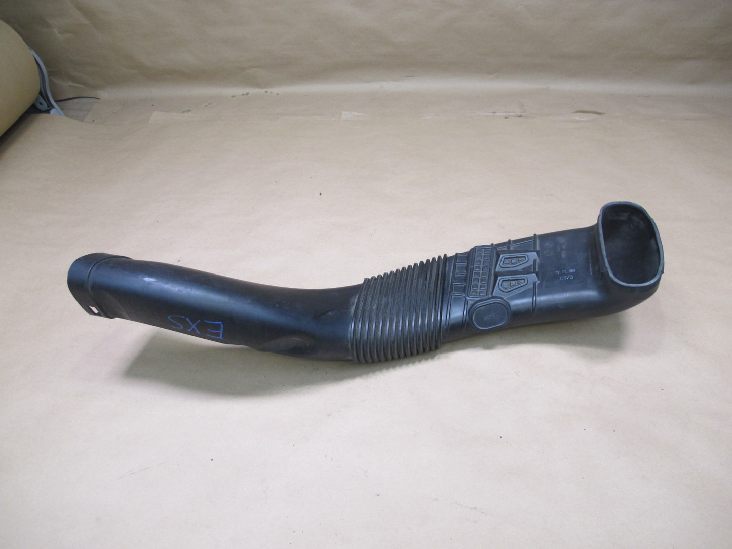 08-14 BMW E71 E72 X6 E70 X5 N63 Engine Air Intake Hose Tube Duct Left Right Side