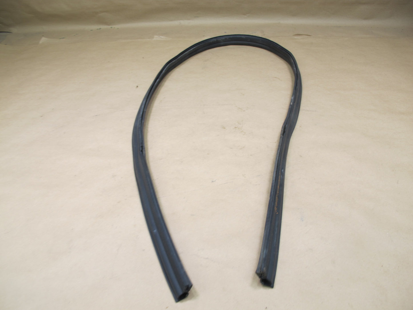 2003-2009 Hummer H2 Front Forward Rearward Hood Bonnet Weatherstrip Seal Set