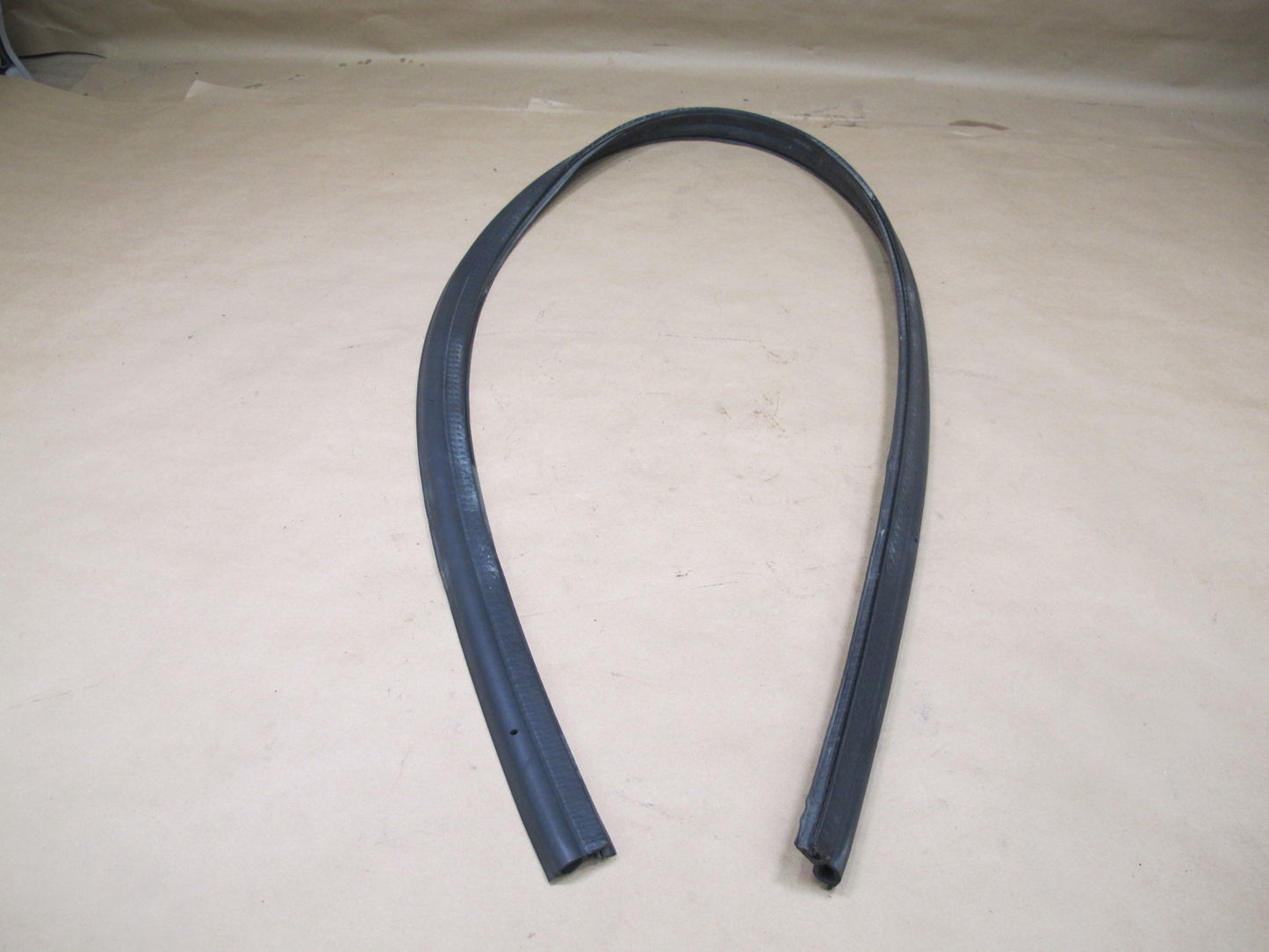 2003-2009 Hummer H2 Front Forward Rearward Hood Bonnet Weatherstrip Seal Set