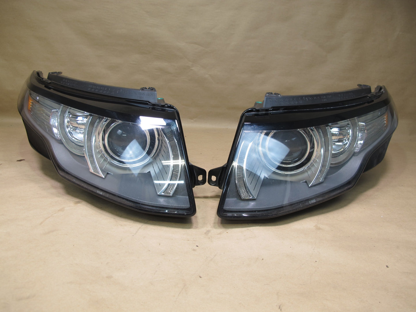 12-15 Range Rover Evoque L538 Set of 2 Xenon HID Headlight Lamp & Ballast OEM