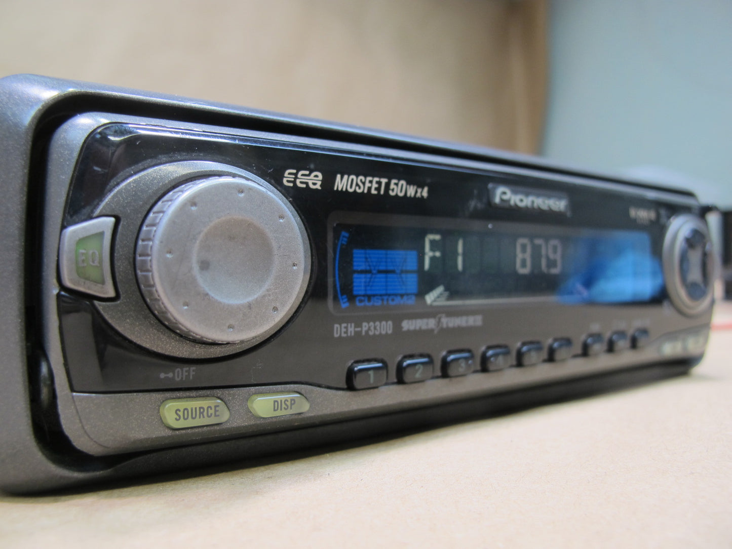 Pioneer DEH-P3300 CD Player Receiver